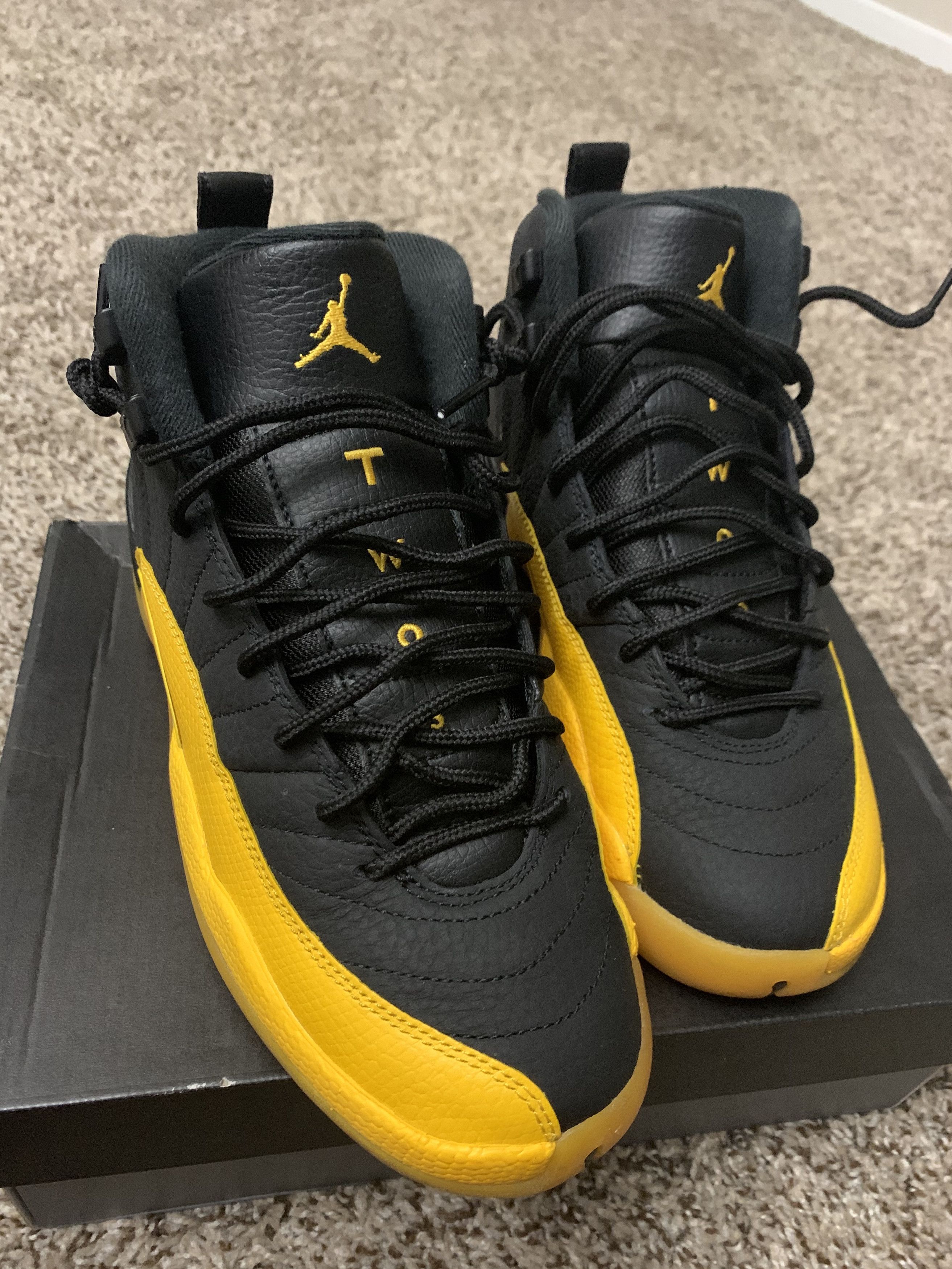 Nike Air Jordan 12 Retro University Gold GS 6Y