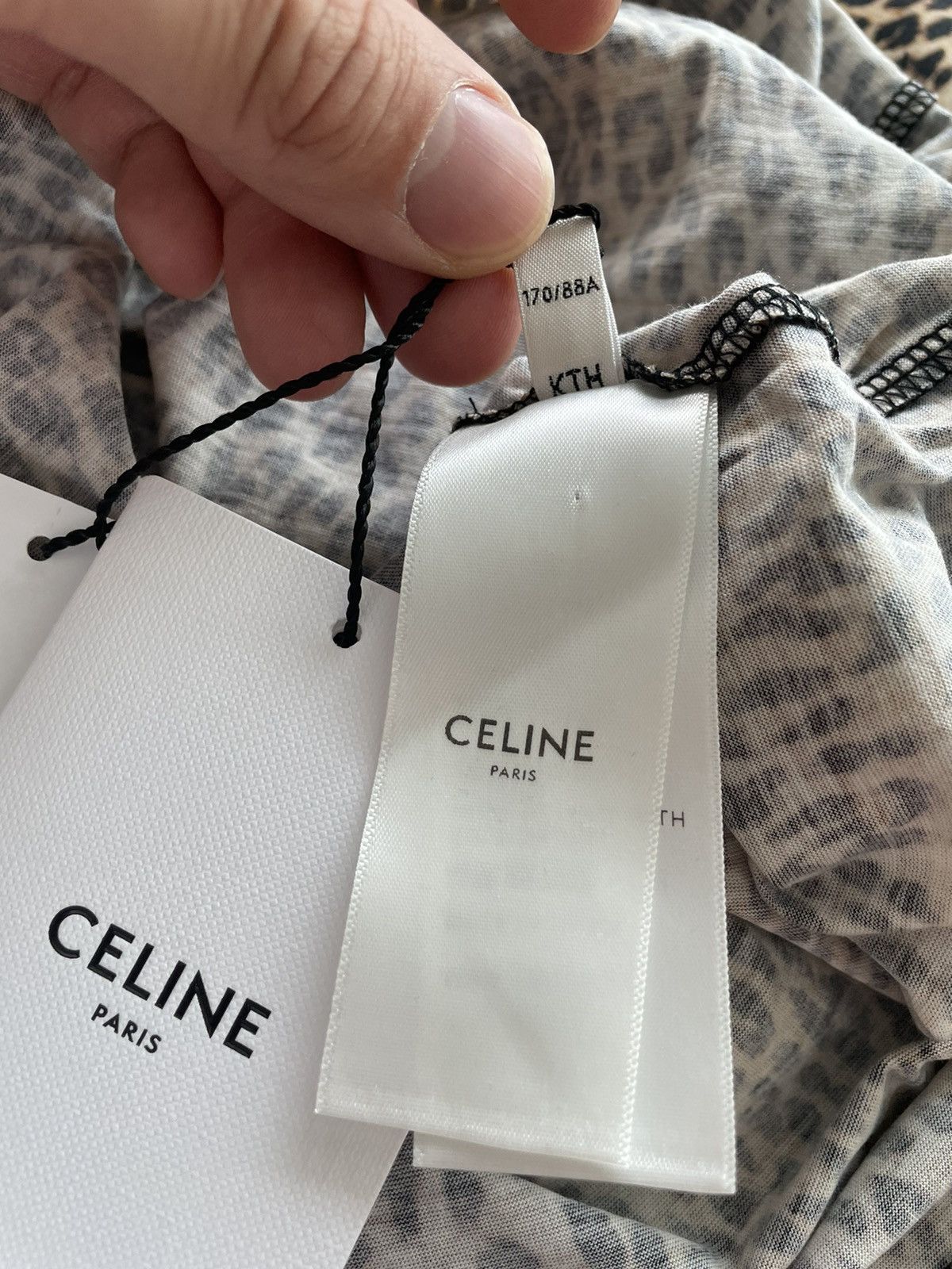 Celine × Hedi Slimane Rare Brand New Classic Hedi Runway Col Rond Leopard Shirt Size US S / EU 44-46 / 1 - 11 Thumbnail