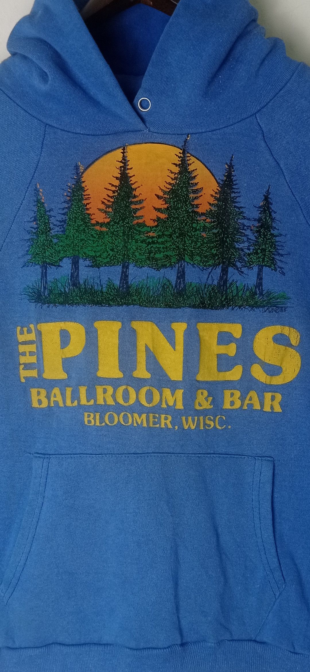 Vintage Vintage 80s The Pines Ballroom &Bar Bloomer,Wisc hoodie Size US M / EU 48-50 / 2 - 4 Thumbnail