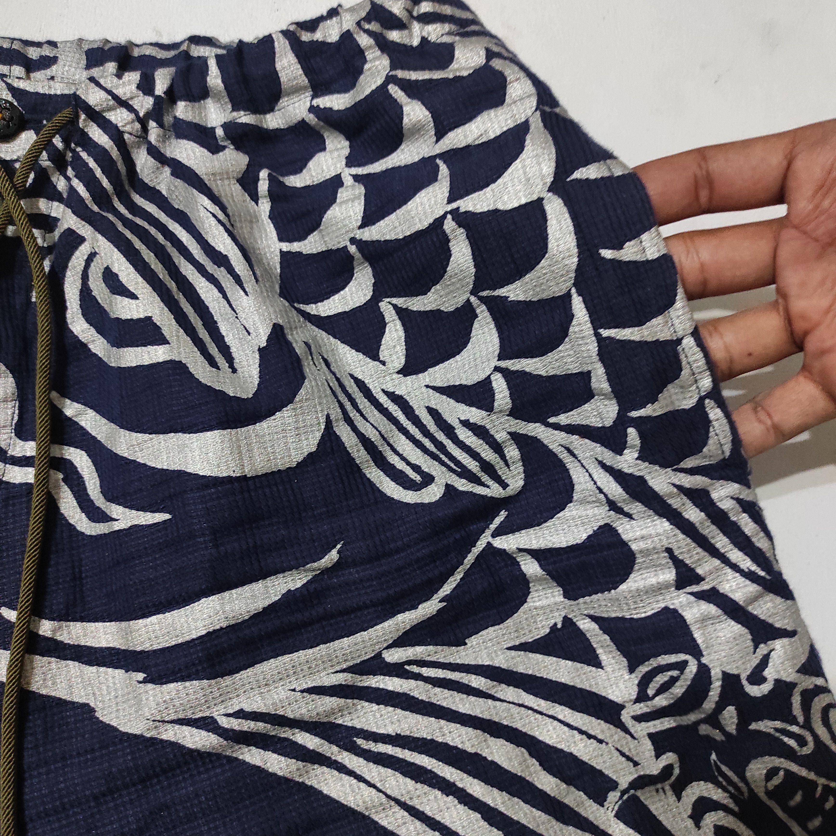 Japanese Brand JAPANES POP TEXTILE DESIGN BY SOUSOU HAND PRINTED IN KYOTO Size US 29 - 5 Thumbnail