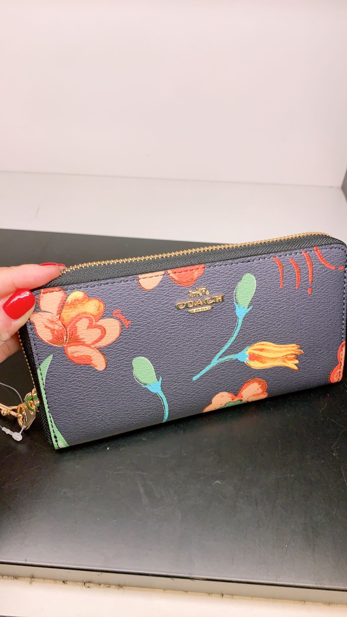 Coach Slim Zip Wallet With Dreamy shops Land Floral Print