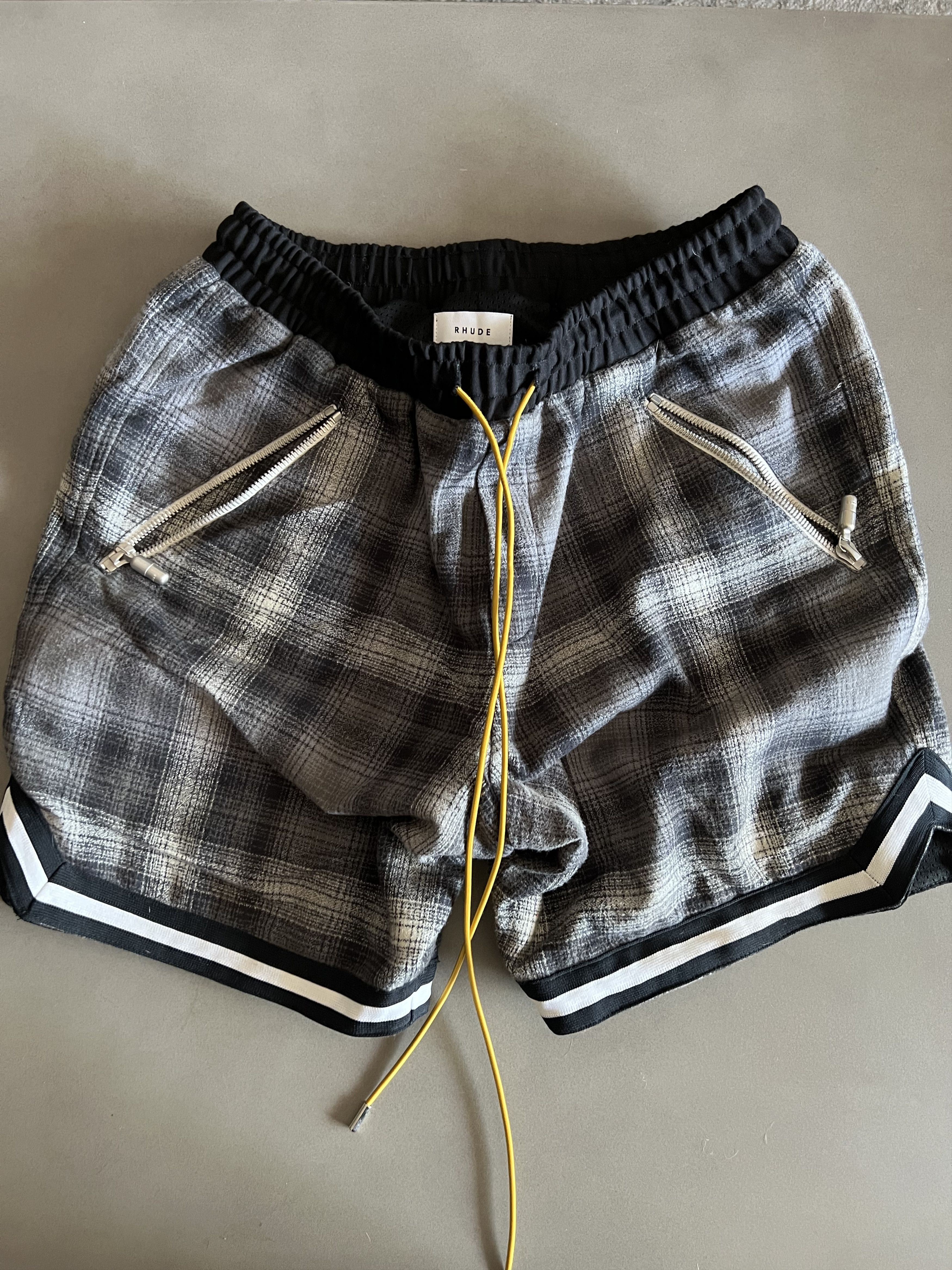 Rhude Rhude shorts Size US 32 / EU 48 - 1 Thumbnail