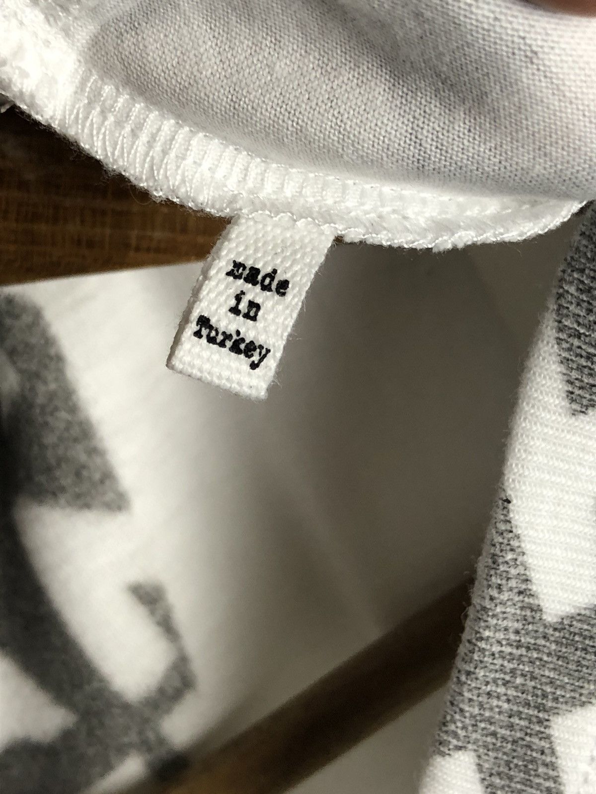 Maison Margiela Maison Margiela ‘AIDS” Tshirt Size US M / EU 48-50 / 2 - 7 Thumbnail