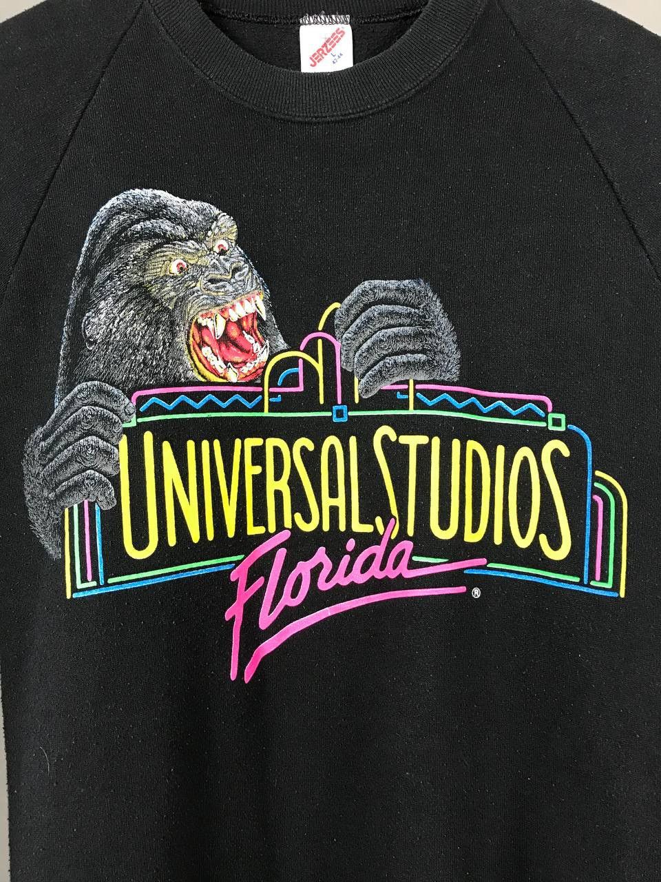 Vintage Universal Studios made in USA vintage sweatshirt Size US L / EU 52-54 / 3 - 3 Thumbnail