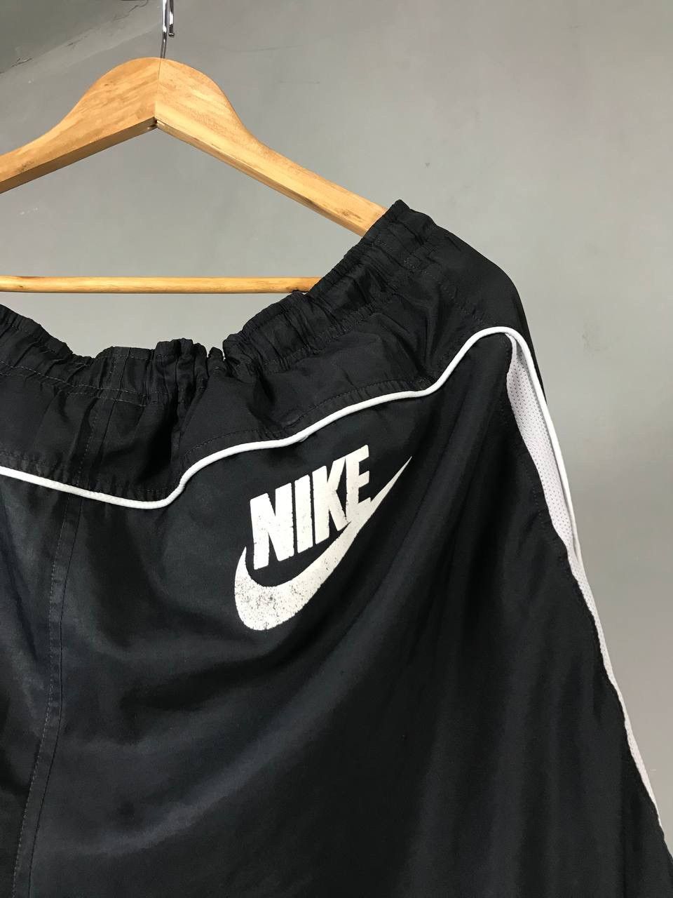 Nike × Vintage Nike swoosh streetwear vintage shorts Size US 32 / EU 48 - 4 Thumbnail