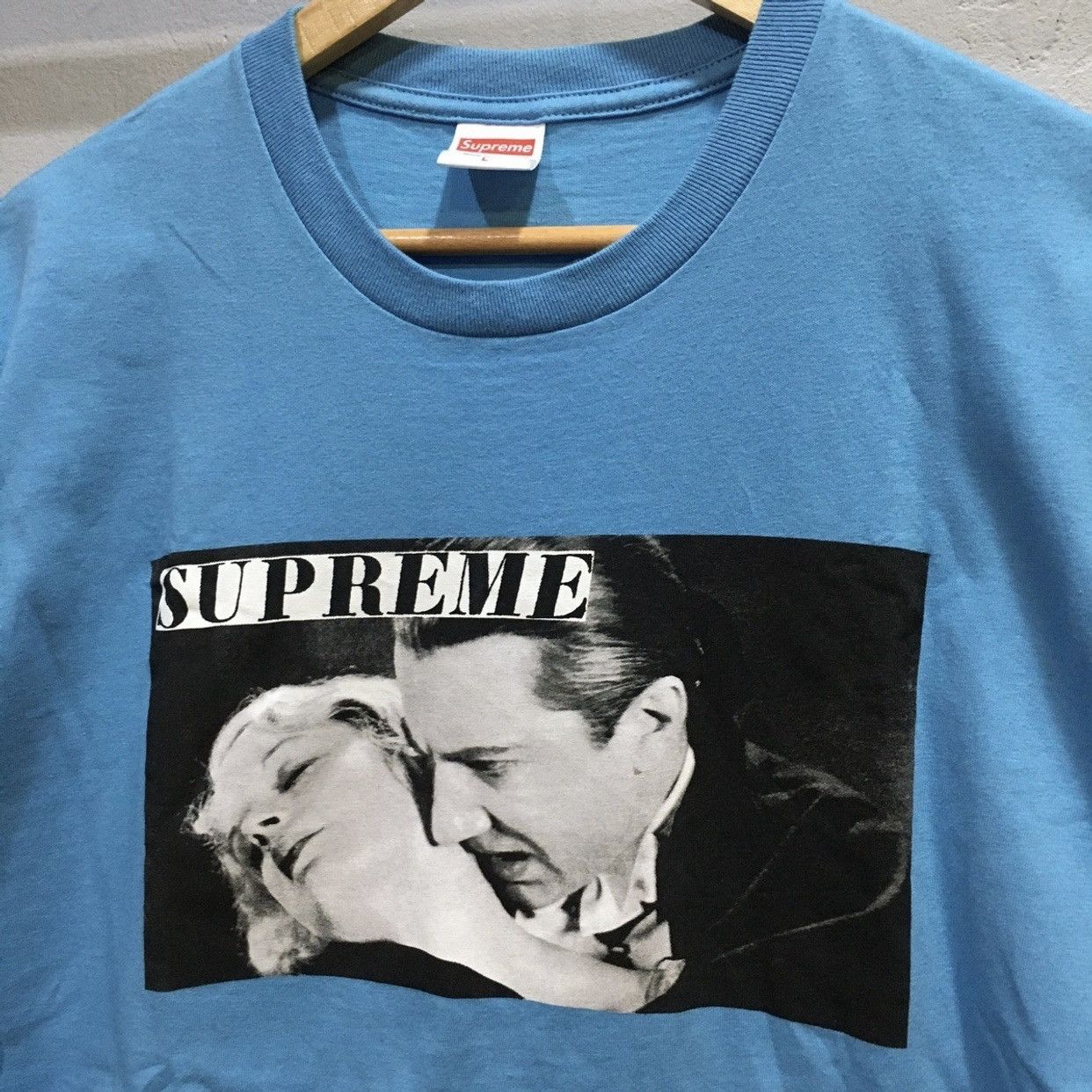 Supreme SS19 Supreme Bela Lugosi T-Shirt Like New Size US L / EU 52-54 / 3 - 3 Thumbnail