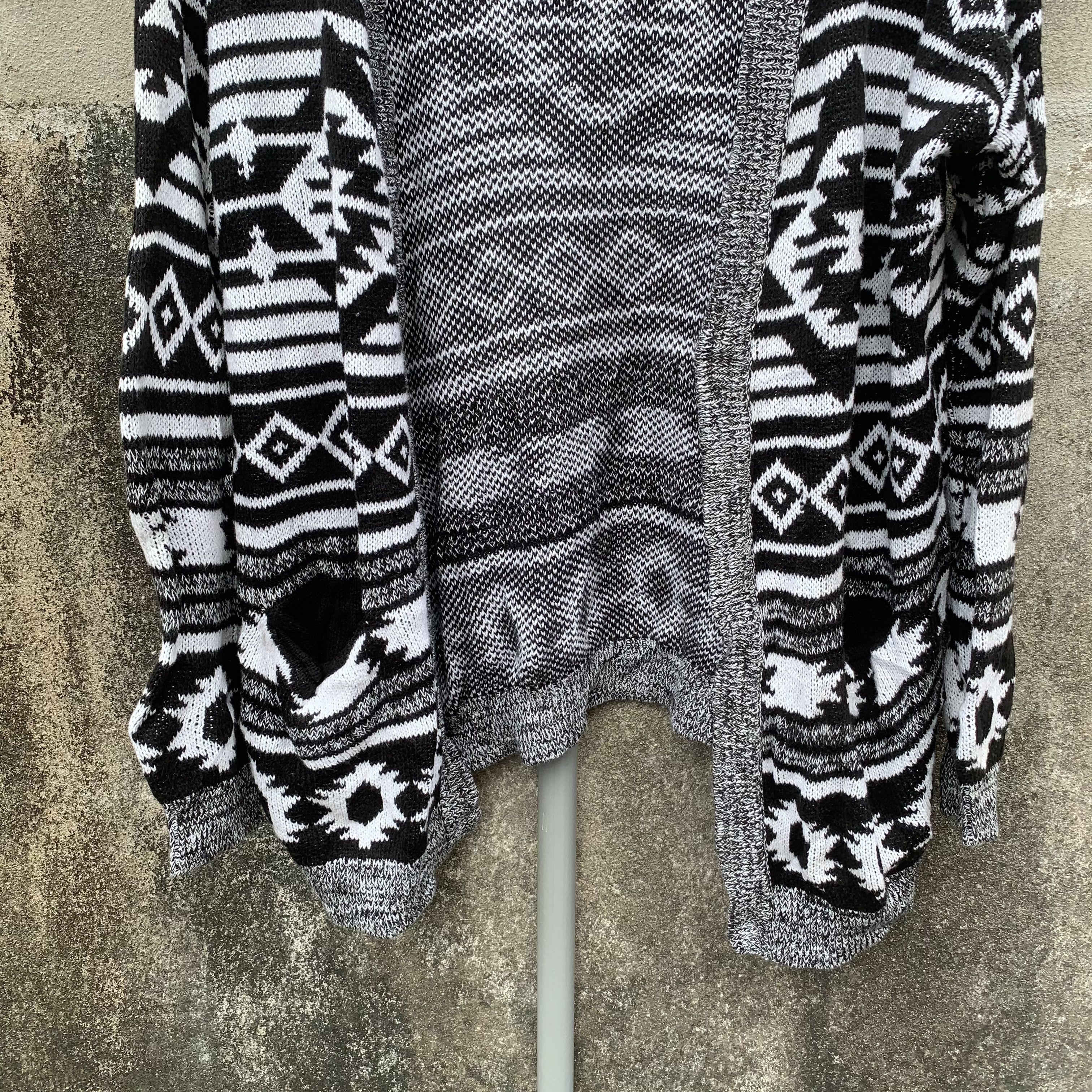 Divided Divided By H&M Knit Navajo Jumper Cardigan Open Sweater Size US L / EU 52-54 / 3 - 3 Thumbnail
