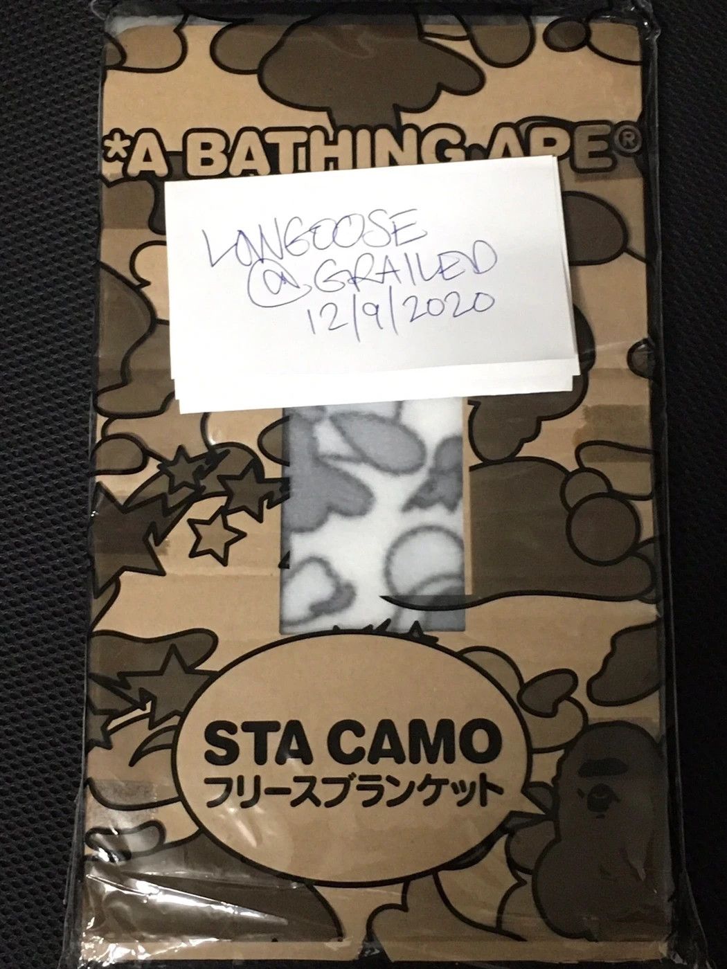 Bape 🔥 BAPE Mini Blanket Psyche Camo Kaws Snow Sta Size ONE SIZE - 4 Thumbnail