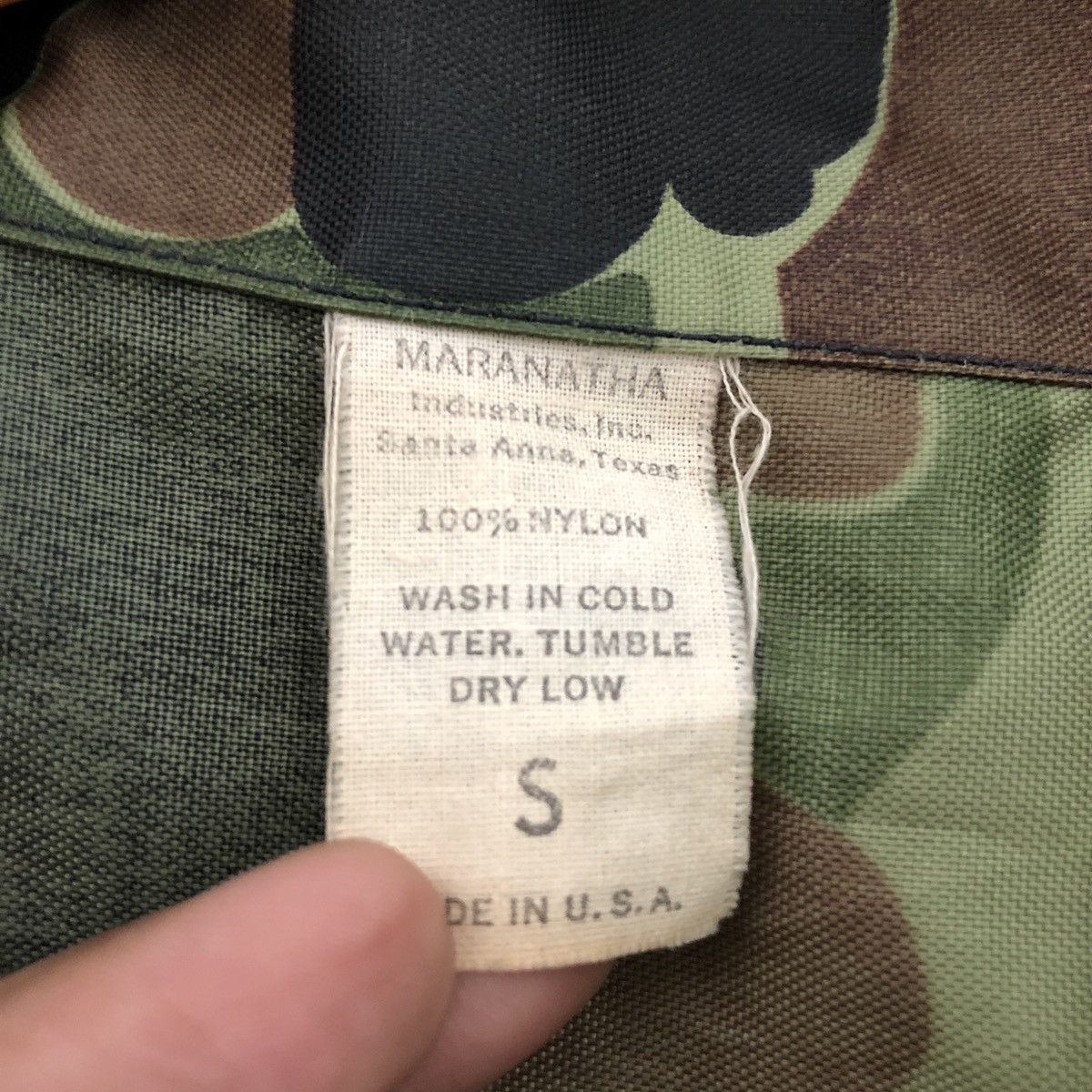 Vintage Vintage Maranatha Industries Inc Camo Nylon Jacket Size US S / EU 44-46 / 1 - 3 Thumbnail