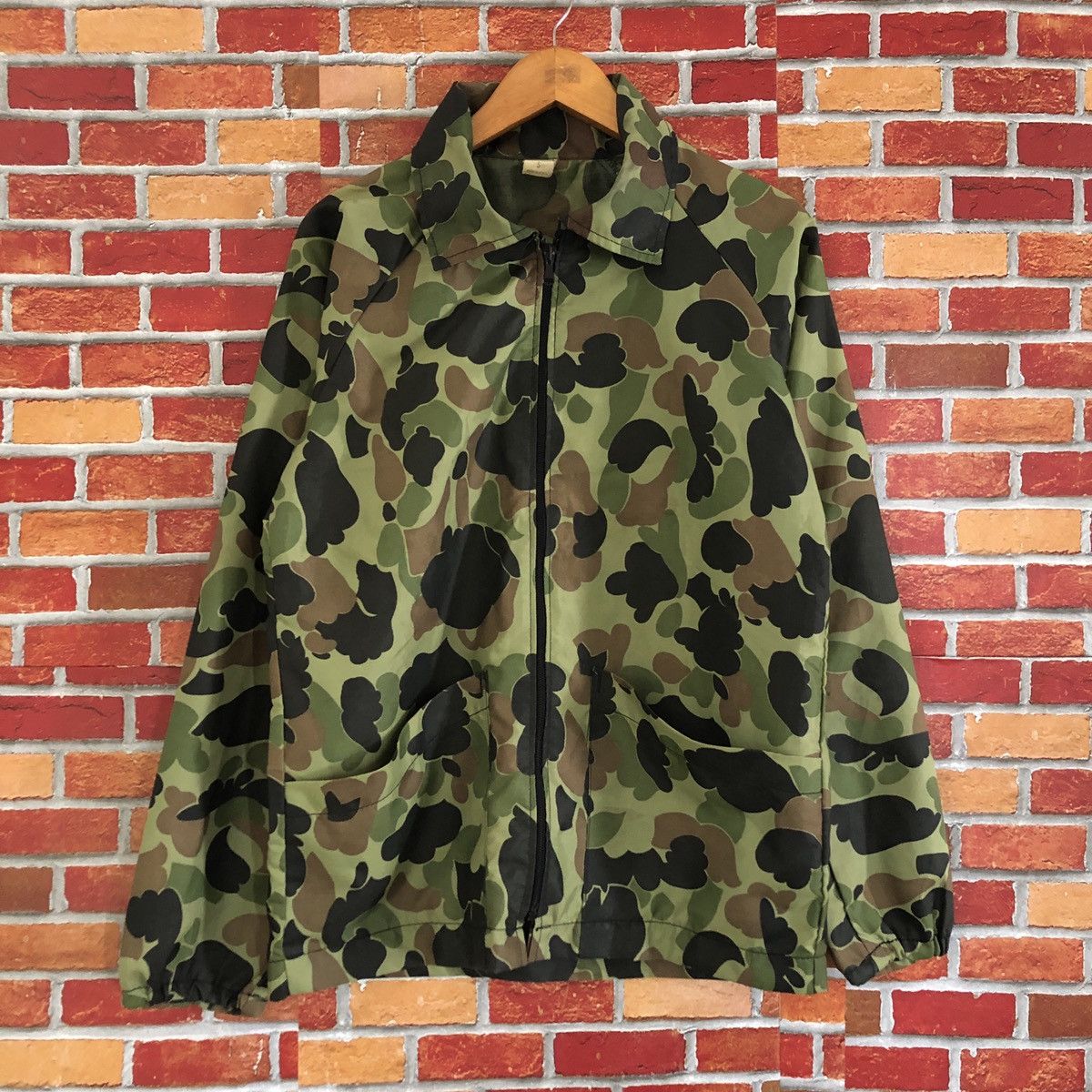 Vintage Vintage Maranatha Industries Inc Camo Nylon Jacket Size US S / EU 44-46 / 1 - 1 Thumbnail