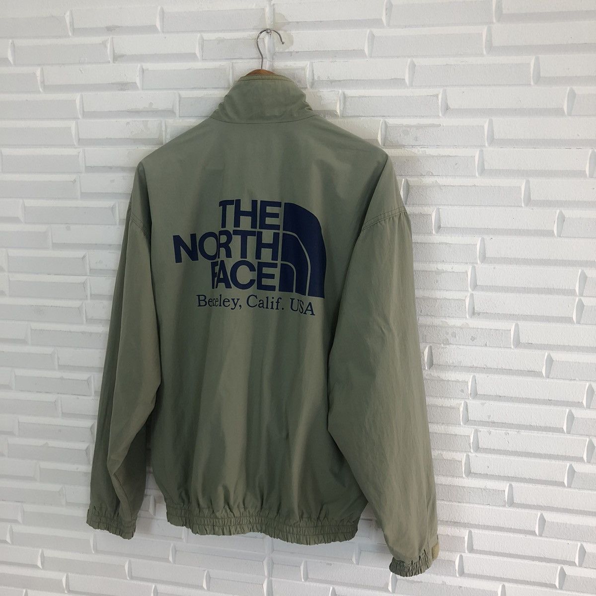 The North Face THE NORTH FACE BERKELEY CALIF USA WINDBREAKER JACKET Size US L / EU 52-54 / 3 - 6 Thumbnail