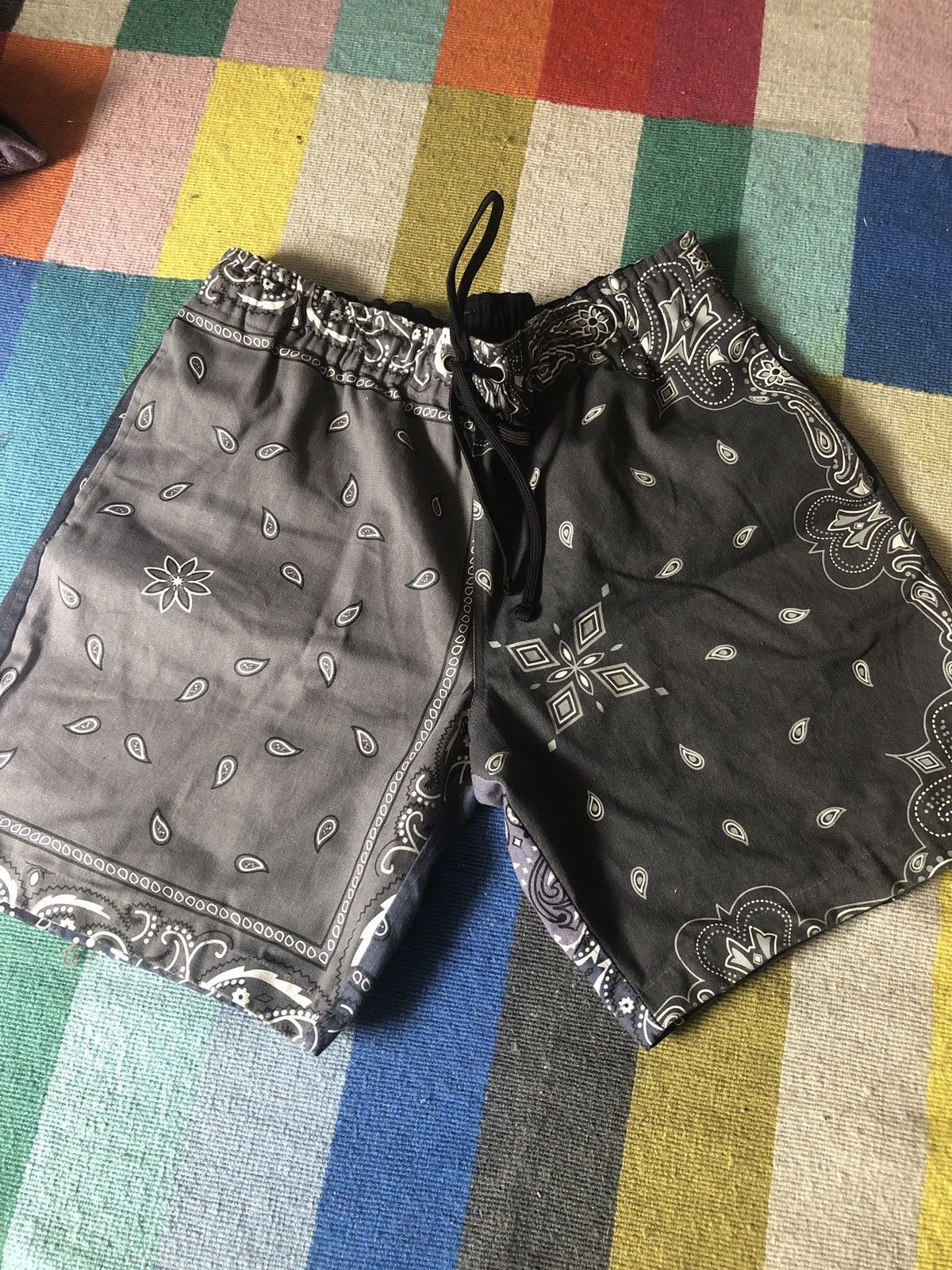 MNML MNML Bandanna shorts Size US 32 / EU 48 - 1 Thumbnail