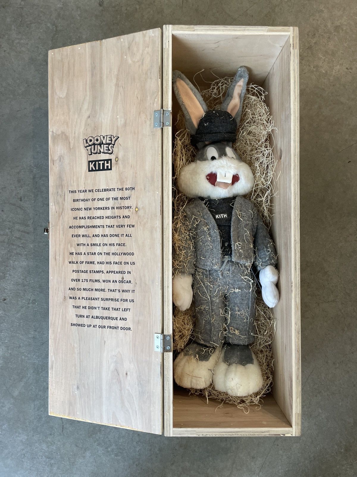 Kith Kith x Looney Tunes Bugs Bunny Plush Doll Wooden Box