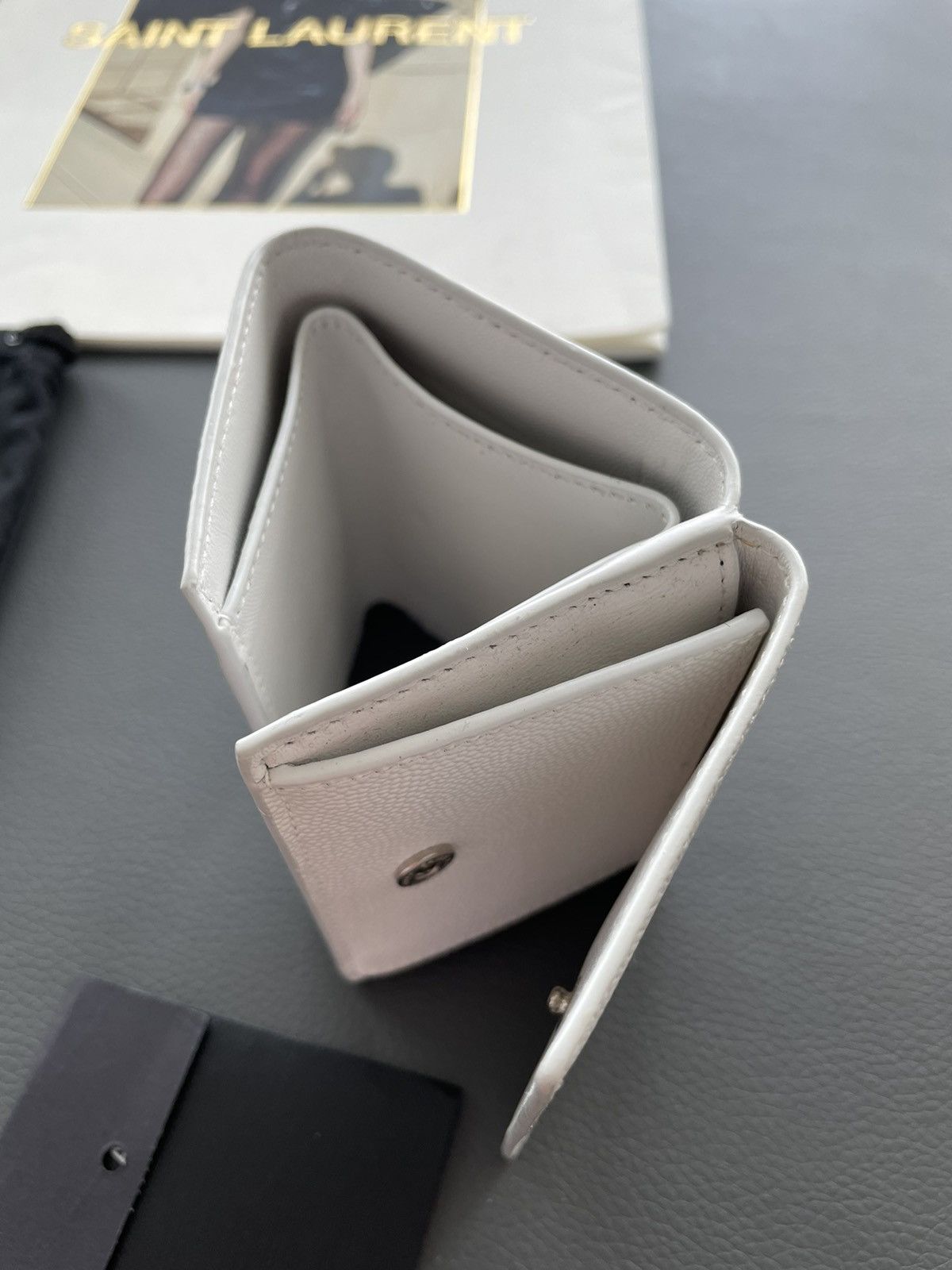 Hedi Slimane × Saint Laurent Paris × Yves Saint Laurent Limited Edition Brand New Leather Tri-fold Leather Wallet Size ONE SIZE - 4 Thumbnail