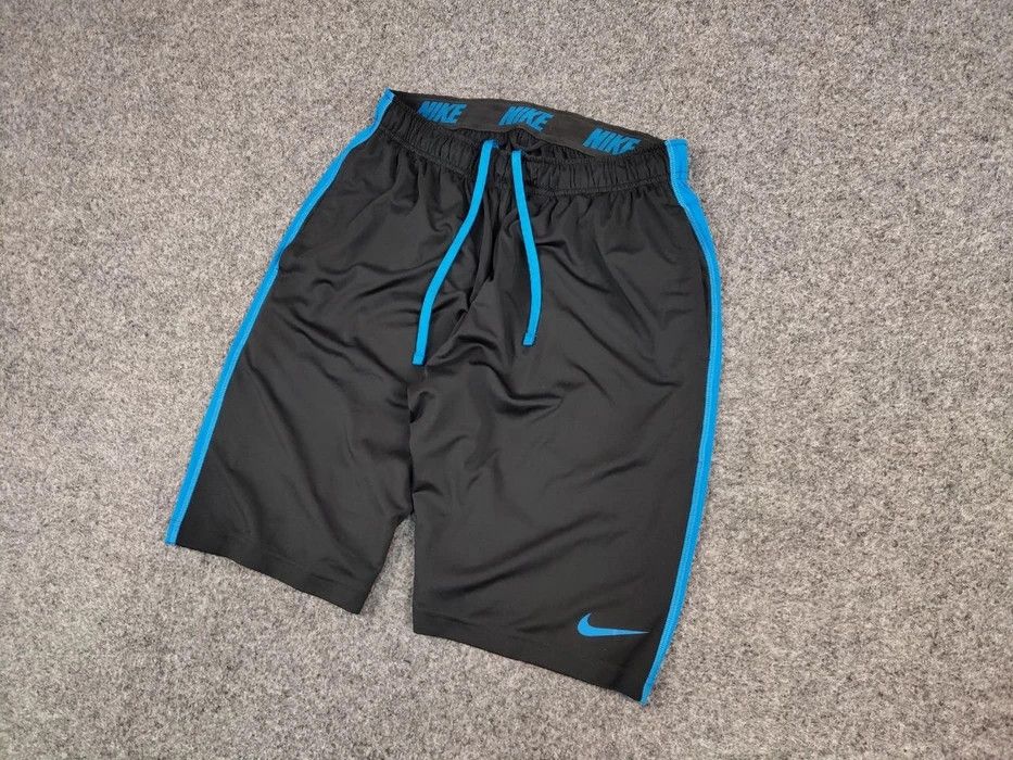 Nike Vintage Nike Shorts Grey Logo swoosh casual Y2K Streetwear Size US 34 / EU 50 - 2 Thumbnail