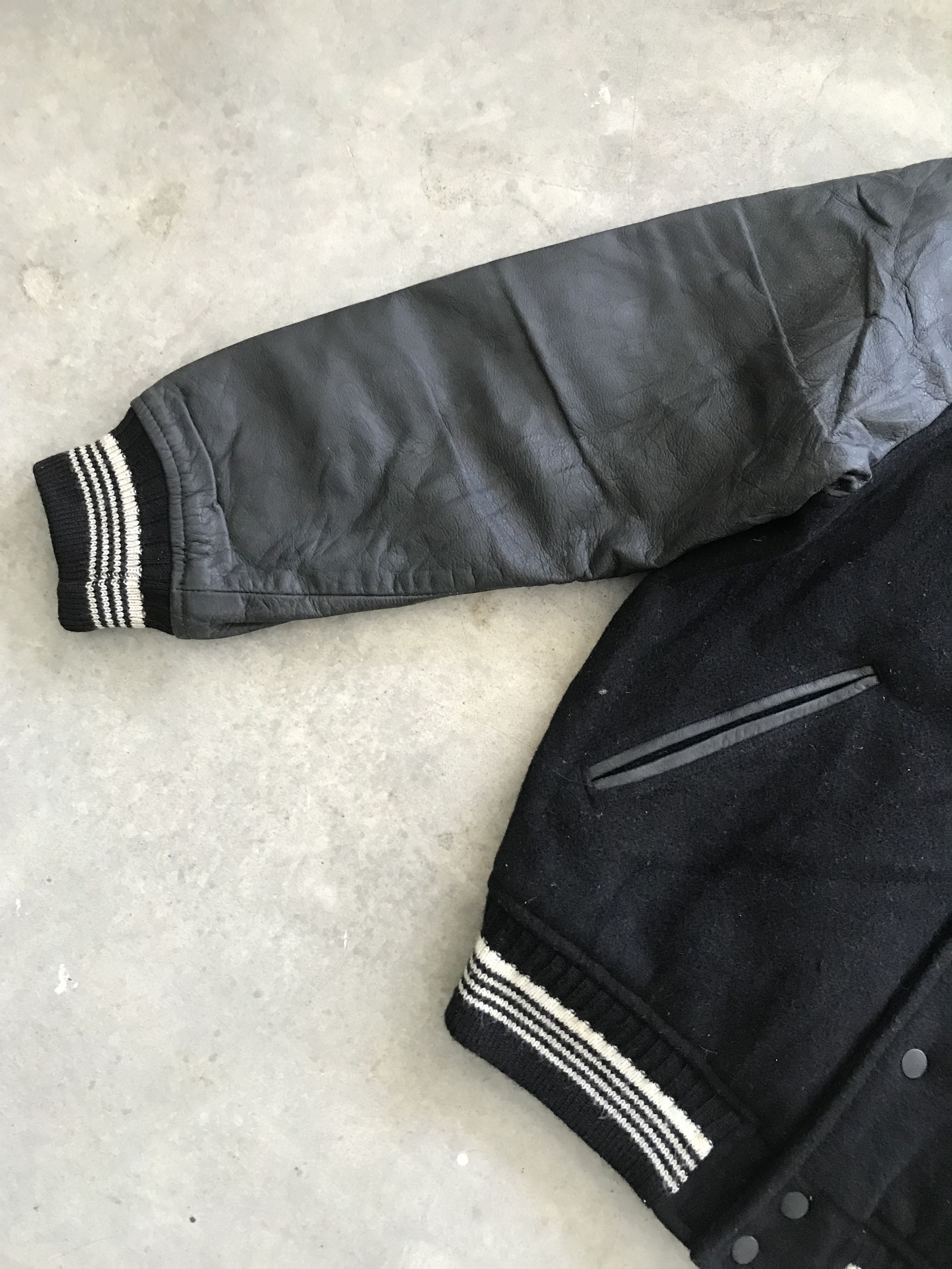 Vintage Vintage The Flying Tiger Military USN Varsity Jacket Size US M / EU 48-50 / 2 - 7 Thumbnail