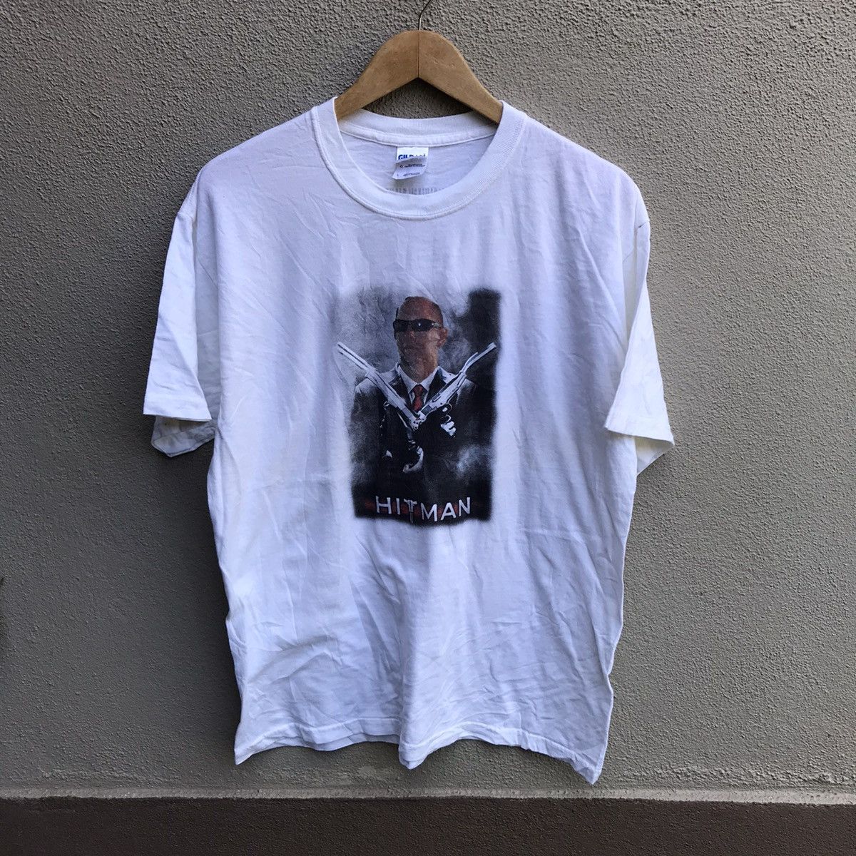Vintage HITMAN movie tee y2k die hard speed