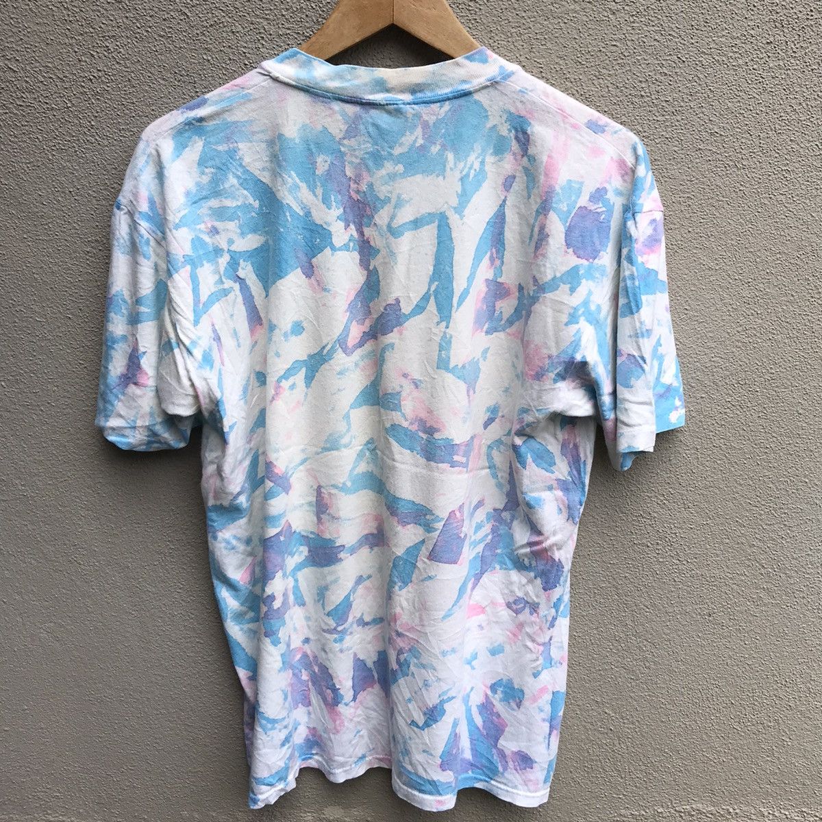 Other Vintage 90s ALICE IN WONDERLAND movie tee tie dye cartoons Size US L / EU 52-54 / 3 - 4 Thumbnail