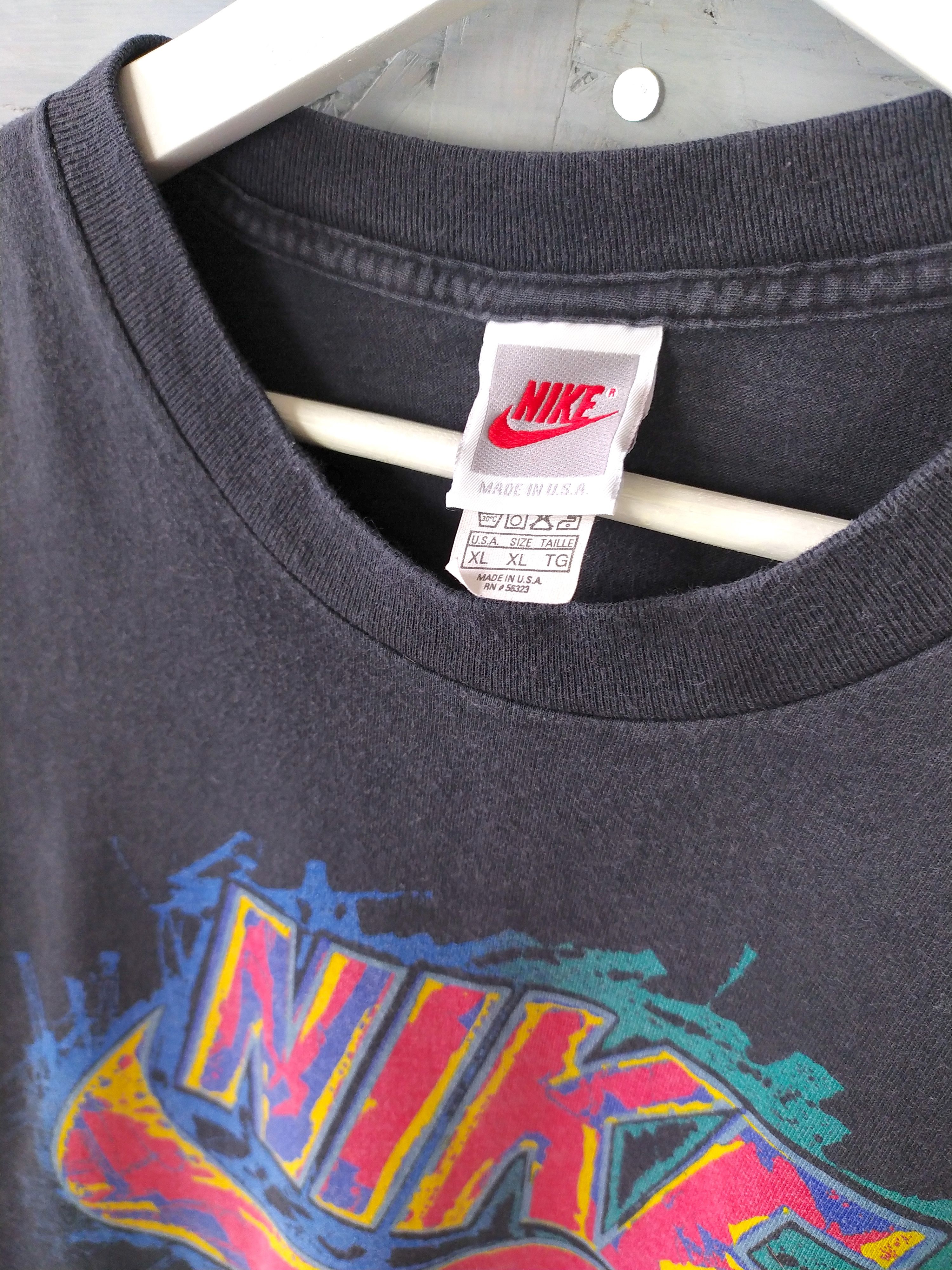 Nike Nike Air - 90s faded t-shirt Size US L / EU 52-54 / 3 - 4 Thumbnail