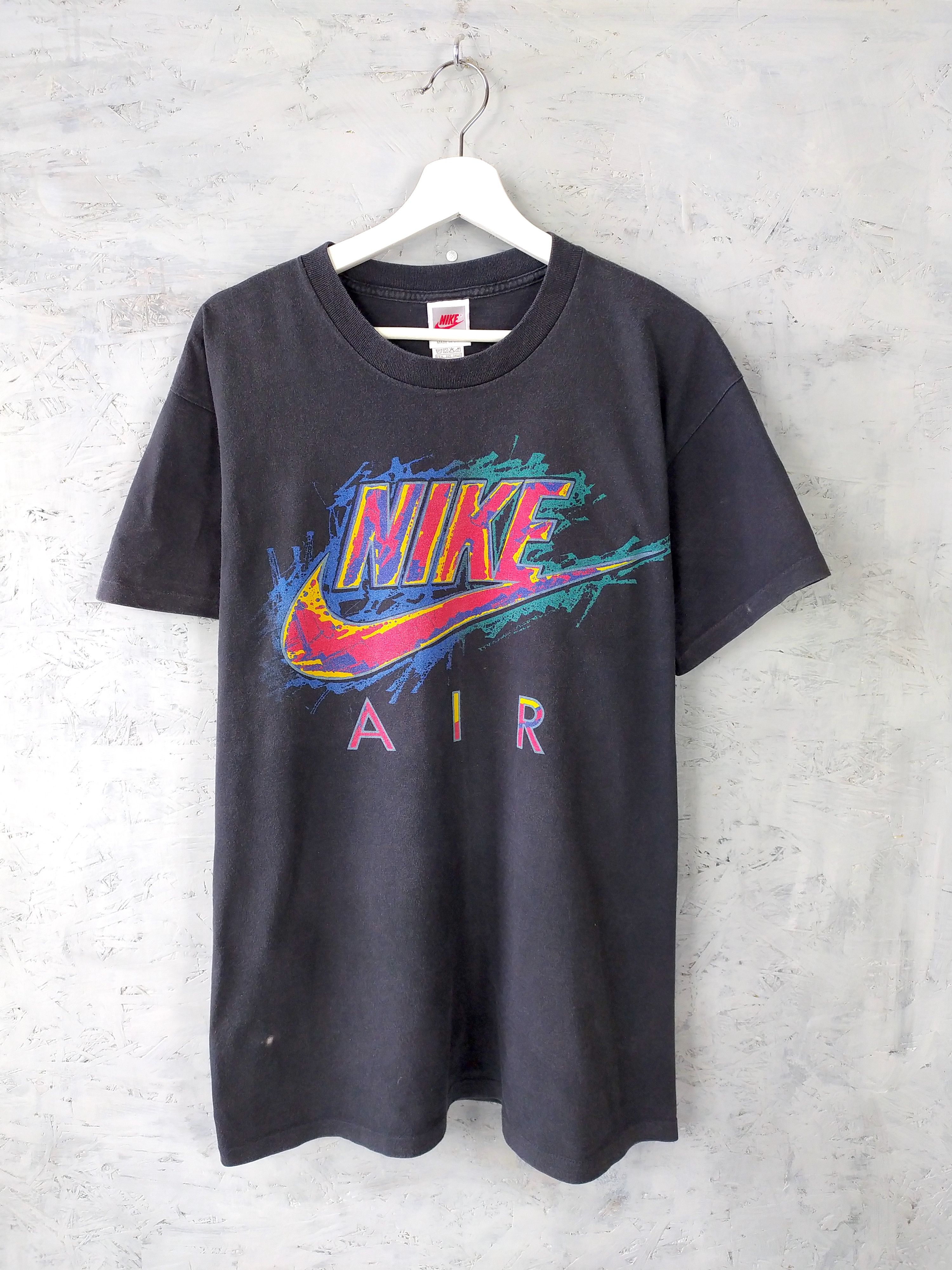Nike Nike Air - 90s faded t-shirt Size US L / EU 52-54 / 3 - 1 Thumbnail