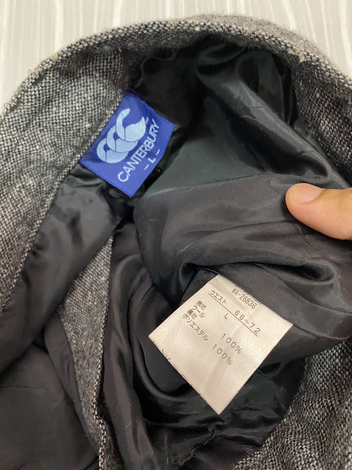 All Blacks × Canterbury of New Zealand × Vintage ICONIC CANTERBURY SIGNATURE BACK POCKET WOOL SHORT PANTS Size US 29 - 13 Thumbnail