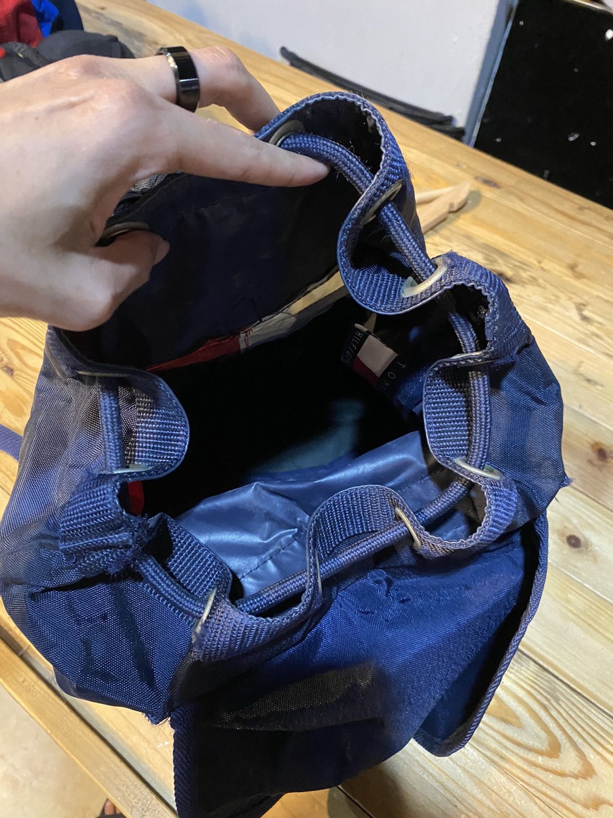 Tommy Hilfiger VINTAGE 90’s‼️Tommy Hilfiger Big Logo Flag Backpack Bag Size ONE SIZE - 8 Thumbnail