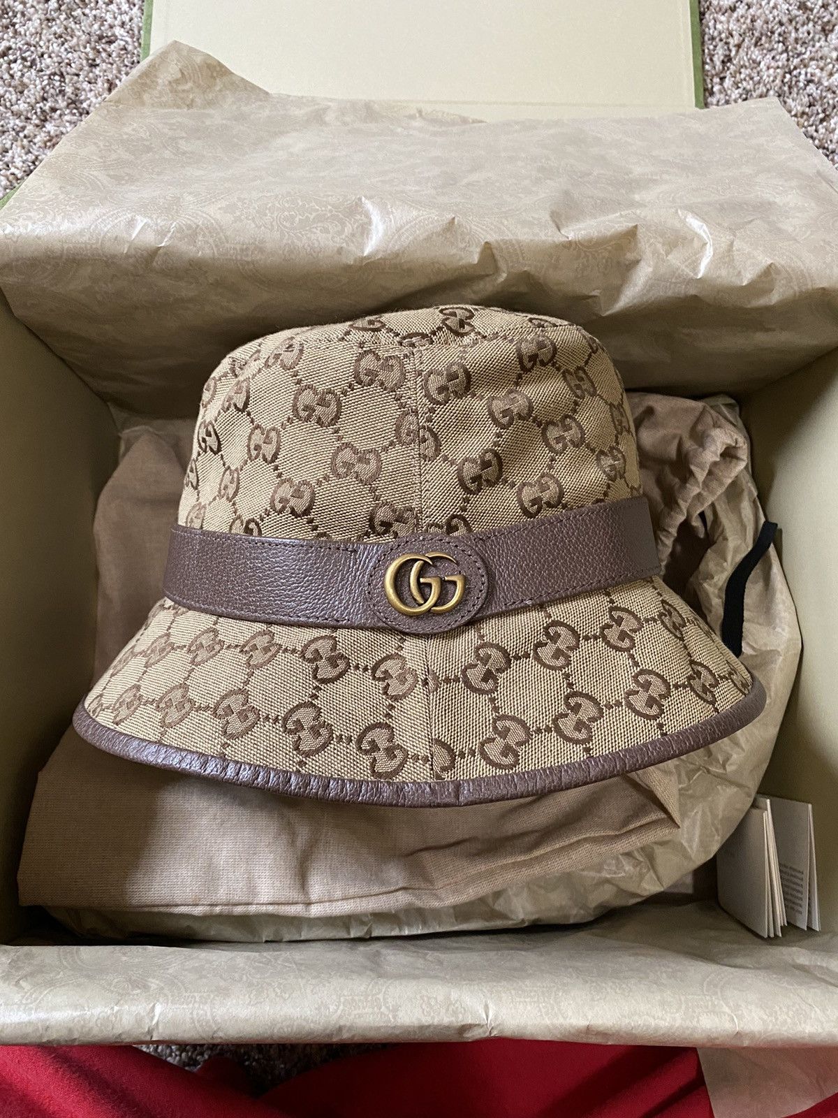 Gucci Cream Monogram Bucket Hat with Silver GG GUCCI BURGUNDY GG MONOGRAM CANVAS BUCKET HAT Sz M  main image 3