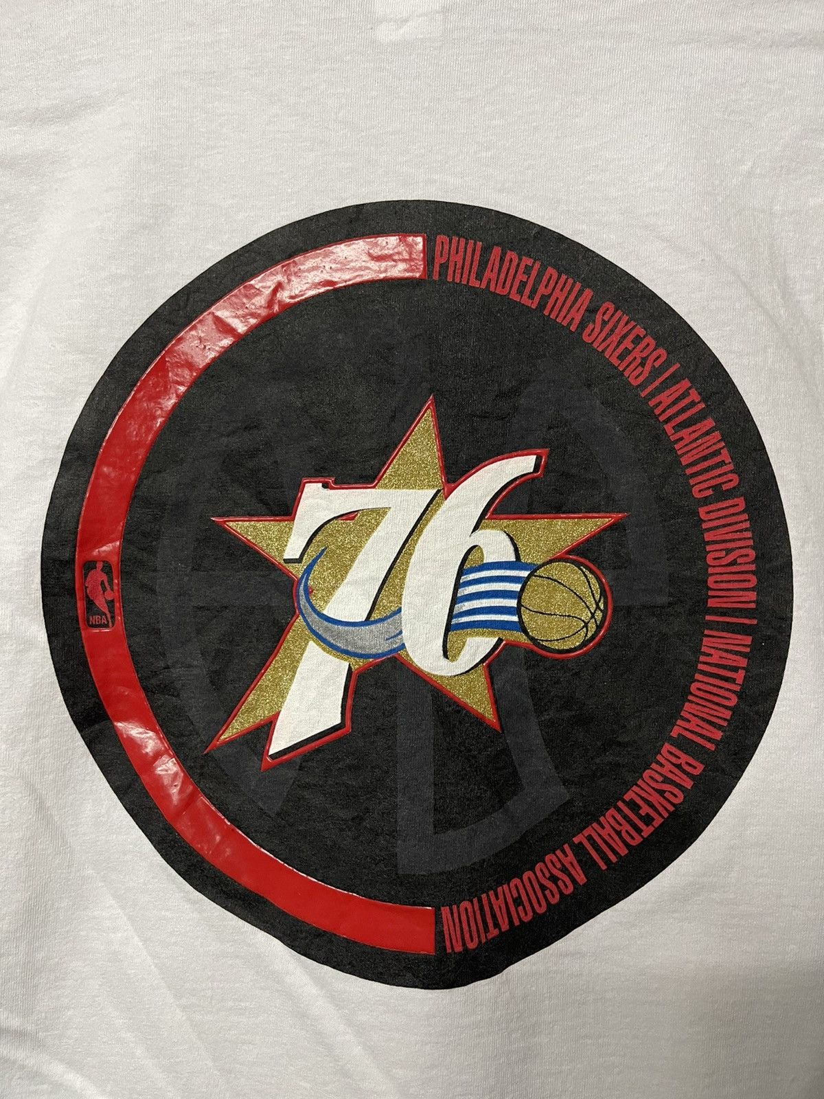 NBA × Nike × Vintage Vintage Nike Center 76 Sixers Basketball Nba Tees Size US L / EU 52-54 / 3 - 8 Thumbnail