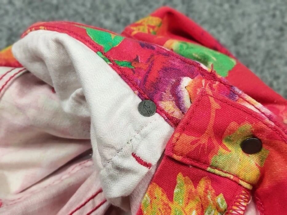 Ralph Lauren Vintage Ralph Lauren Bright Denim Jeans pattern of flowers Size US 28 / EU 44 - 19 Thumbnail