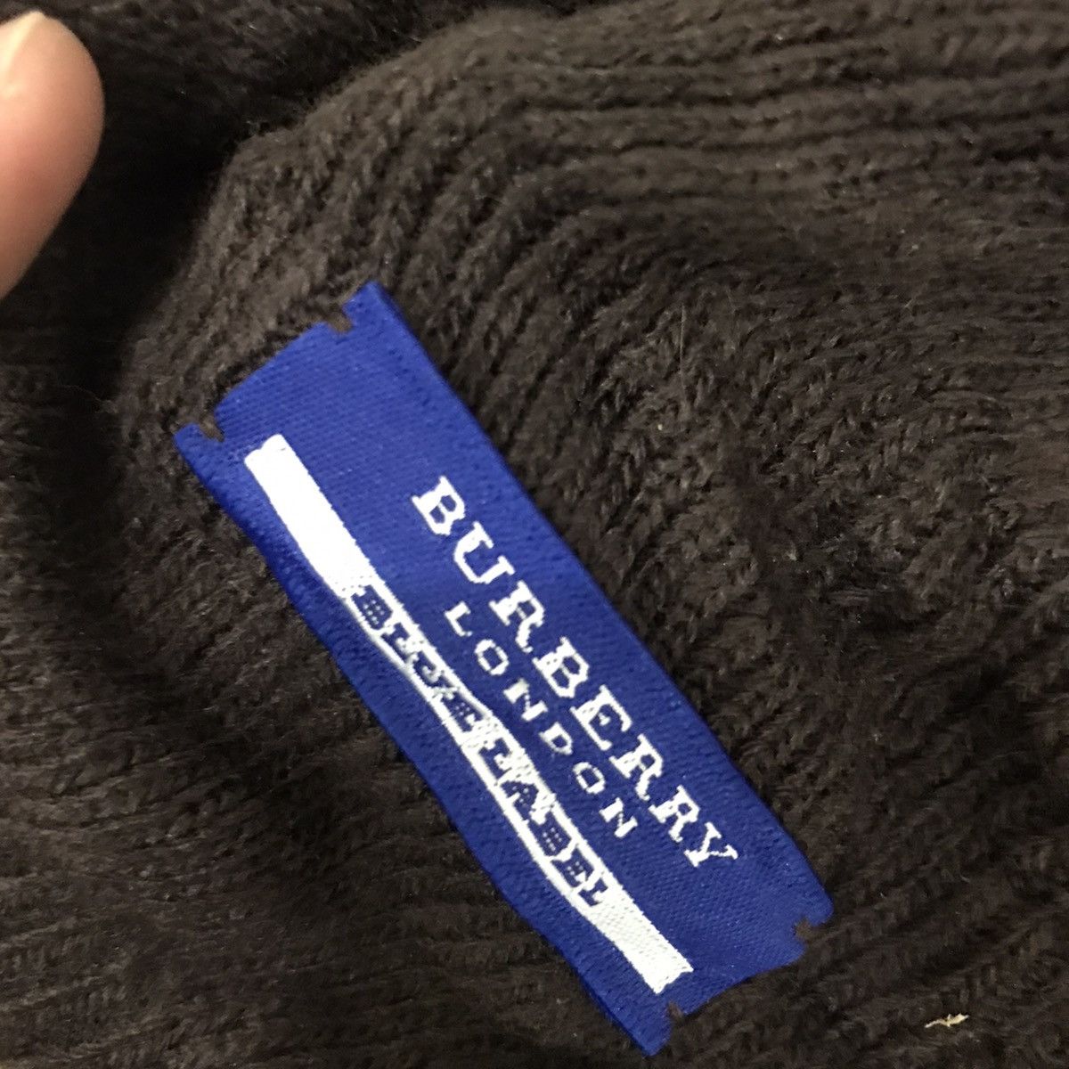 Burberry Burberry Stripe Design Beanie Hat Size ONE SIZE - 5 Thumbnail