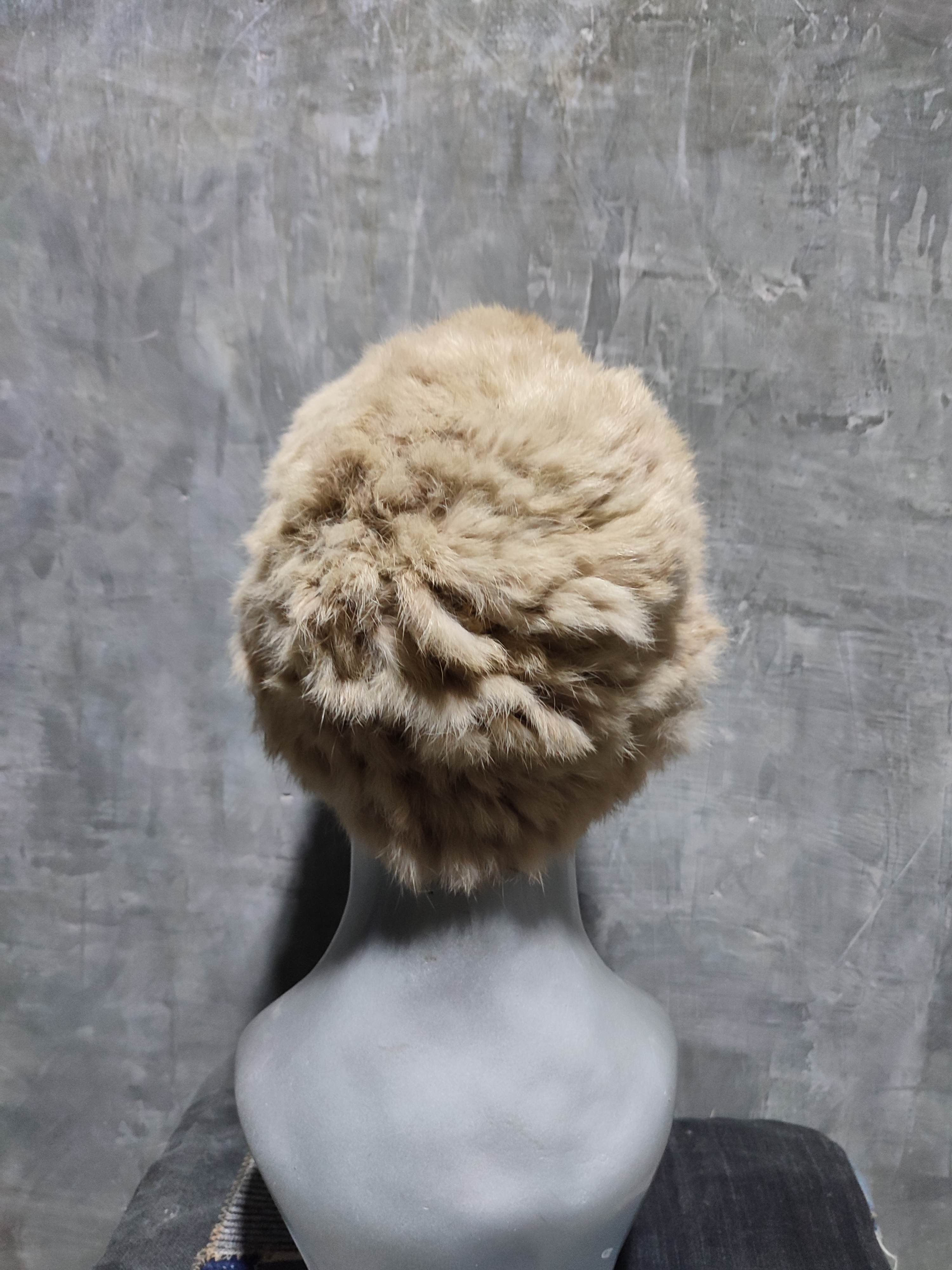 Other Real Fur Beanie Hats Size ONE SIZE - 4 Thumbnail