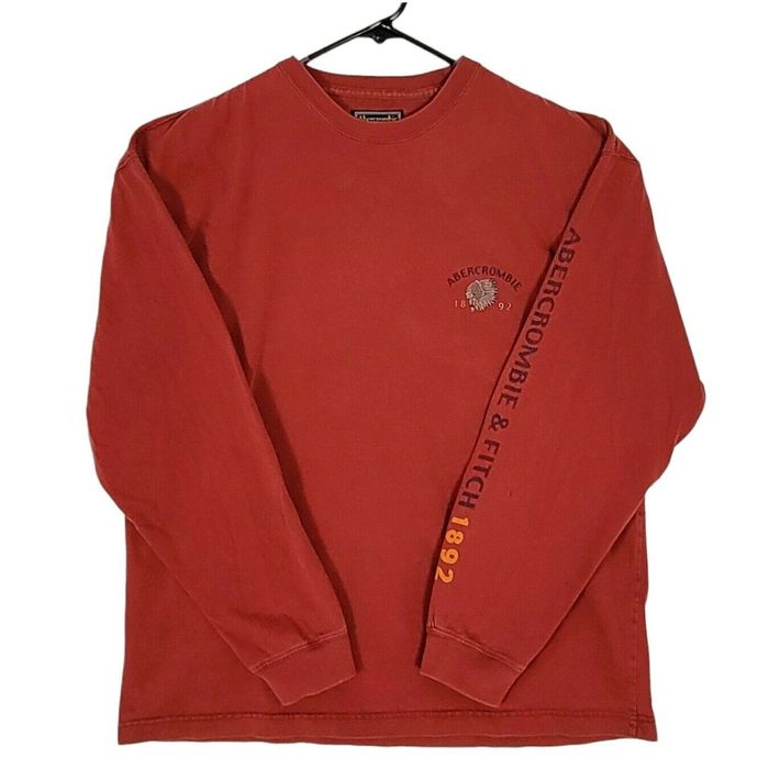 Abercrombie & Fitch Abercrombie & Fitch TShirt Red Long Sleeve Indian