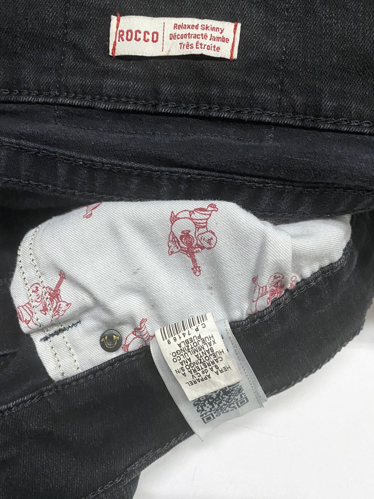 True Religion True Religion Black Skinny Jeans Size US 40 / EU 56 - 14 Thumbnail
