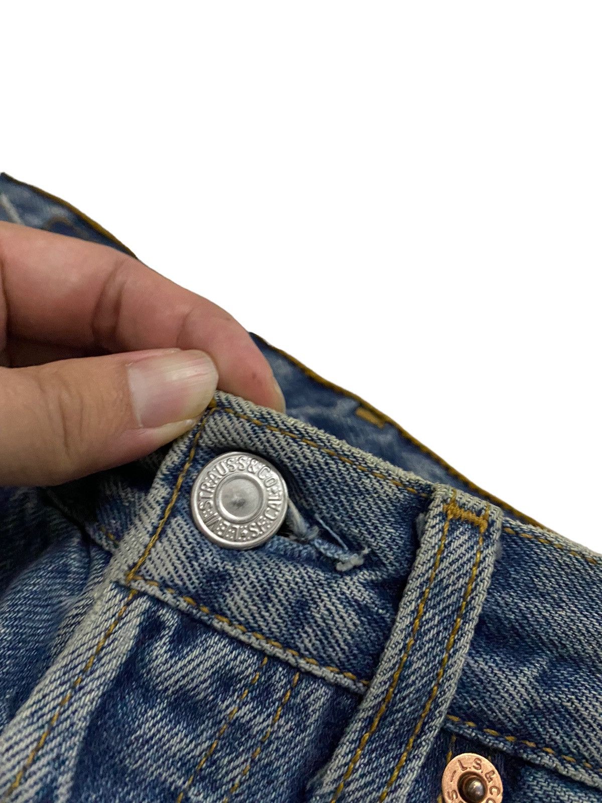 Levi's Levi's 501 Custom Winnie The Pooh Jeans Size US 30 / EU 46 - 5 Thumbnail