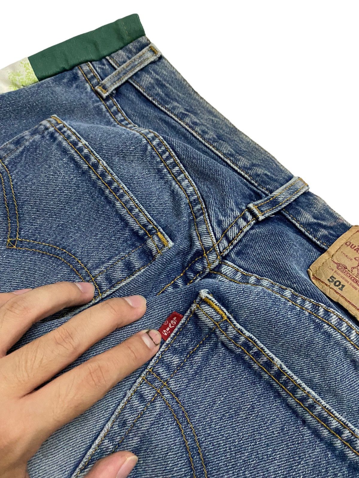 Levi's Levi's 501 Custom Winnie The Pooh Jeans Size US 30 / EU 46 - 9 Thumbnail