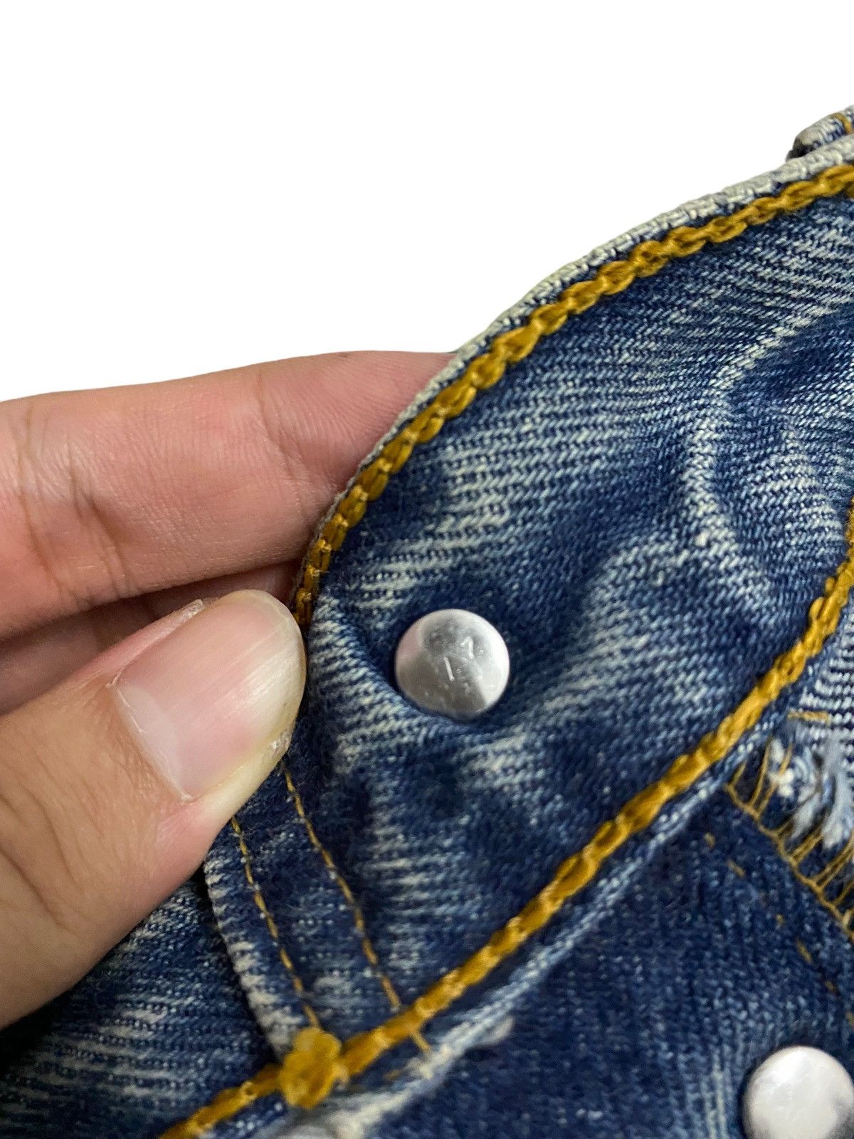 Levi's Levi's 501 Custom Winnie The Pooh Jeans Size US 30 / EU 46 - 11 Thumbnail