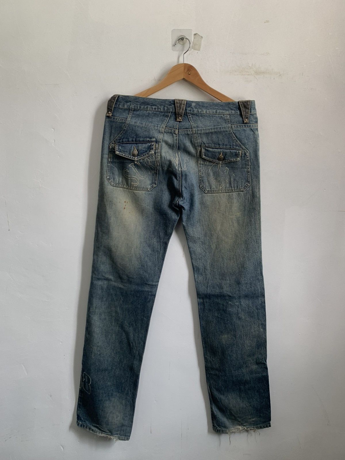 In The Attic In The Attic Full Print Word Distressed Denim Jeans Size US 34 / EU 50 - 2 Thumbnail