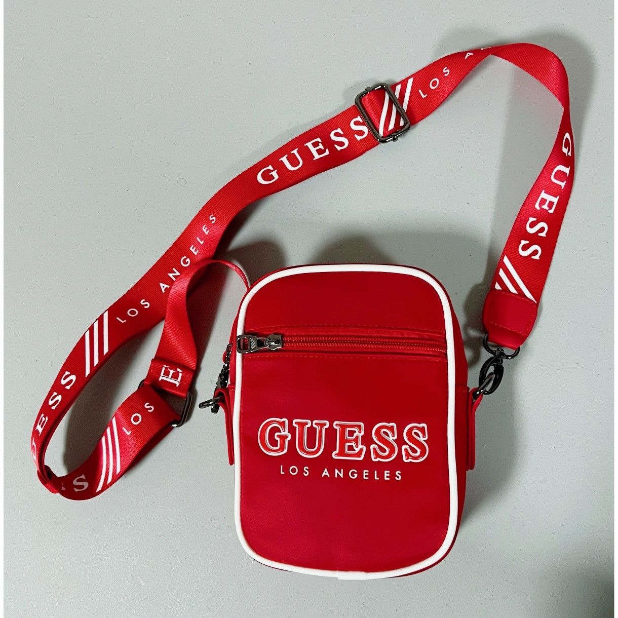 GUESS Los Angeles' Crossbody Bag Purse Pocketbook Handbag ♥️