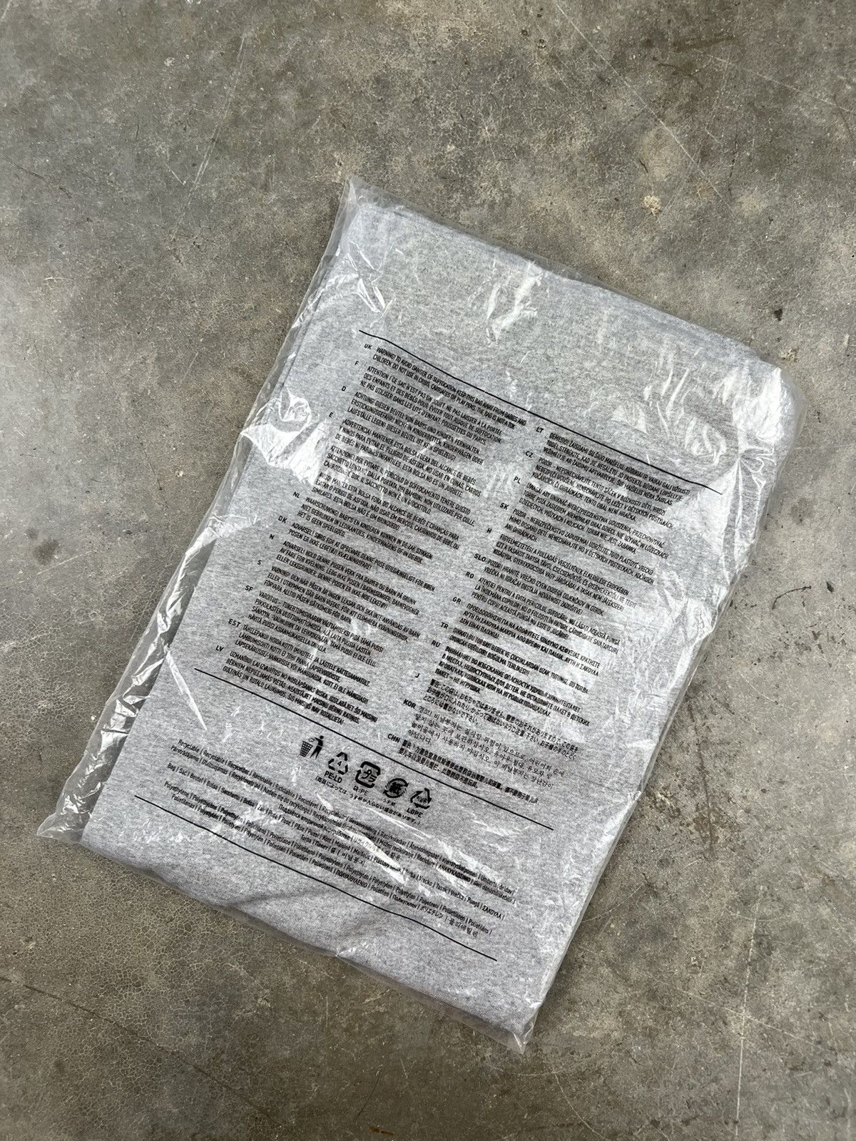 Adidas × Noah Noah x Adidas SS19 Grey Sea Shell Core Logo Tee Grey Large Size US L / EU 52-54 / 3 - 4 Thumbnail