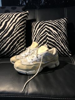 Raf simons ozweego hot sale bunny cream white