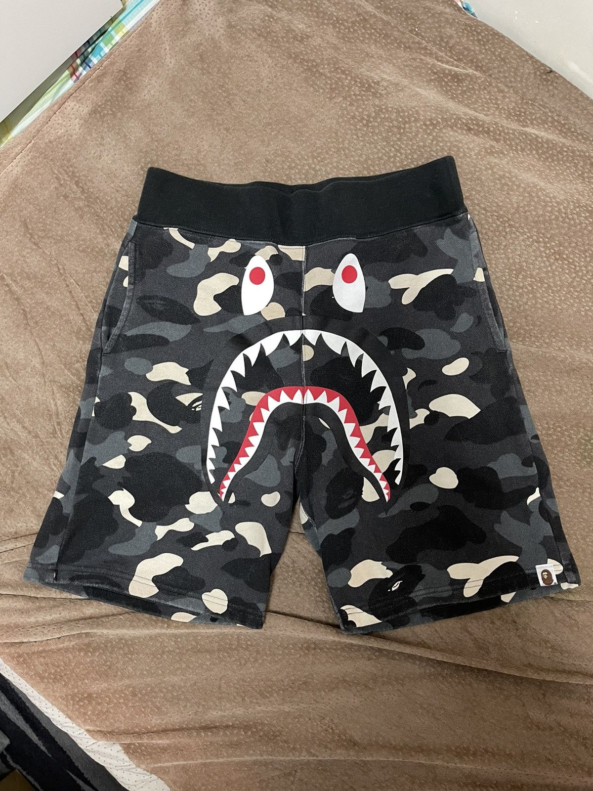 Bape shorts glow in the dark best sale