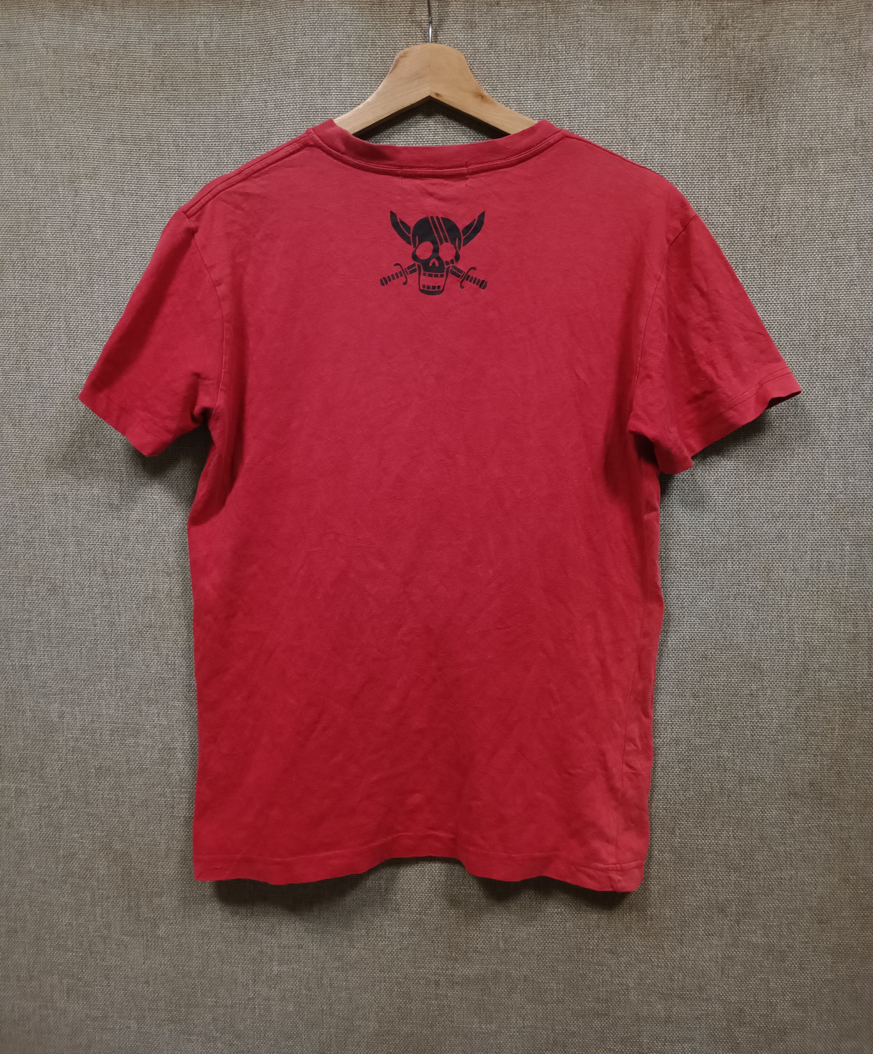 Anime × One Piece t shirt anime one piece red hair pirates Size US M / EU 48-50 / 2 - 2 Thumbnail