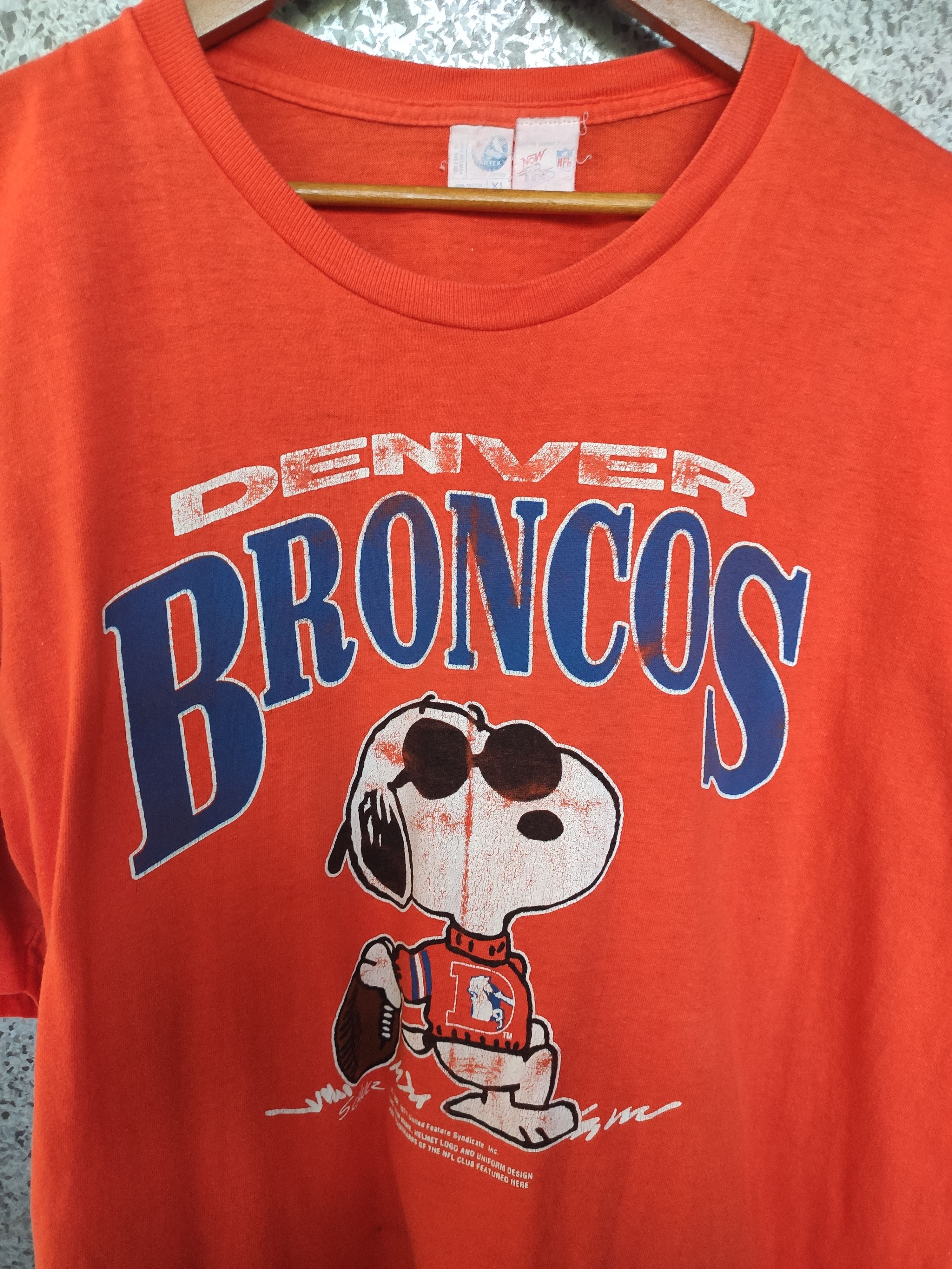 Peanuts 🔥 Vintage 70s Vintage Denver Broncos Schulz Snoopy t shirt Size US L / EU 52-54 / 3 - 2 Thumbnail