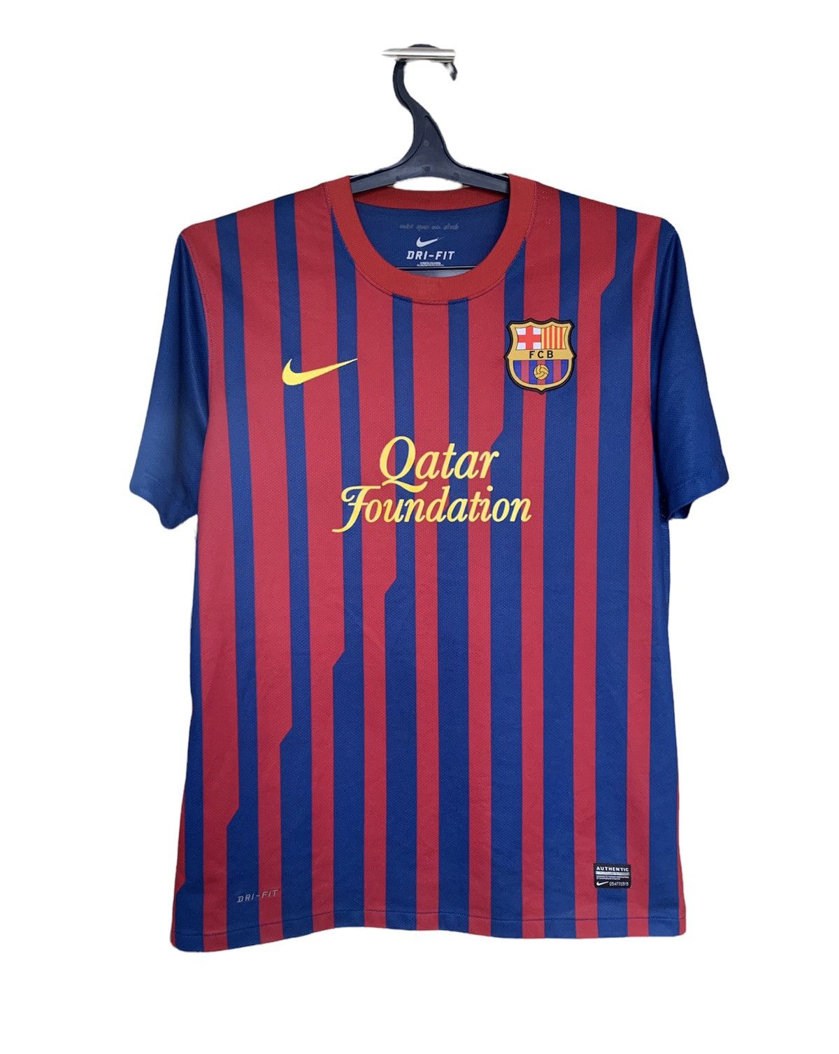 Nike 2010 Nike FC Barcelona soccer jersey vintage Size US L / EU 52-54 / 3 - 1 Thumbnail