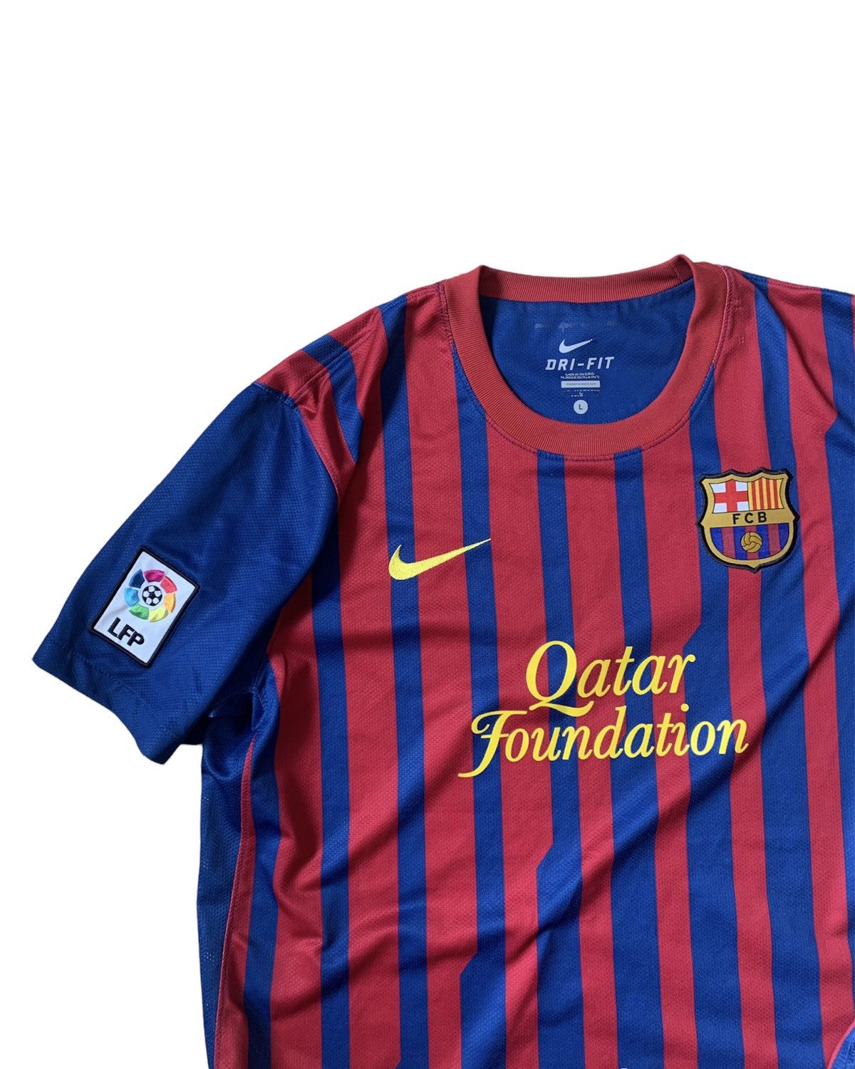 Nike 2010 Nike FC Barcelona soccer jersey vintage Size US L / EU 52-54 / 3 - 5 Thumbnail