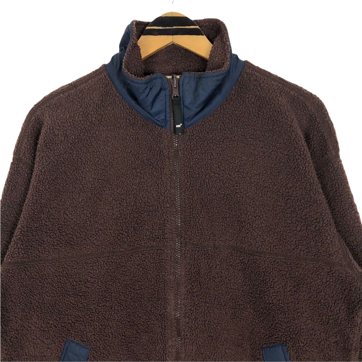 Helly Hansen Vintage Helly Hansen Mock Neck Fleece Sweater Size US L / EU 52-54 / 3 - 5 Thumbnail