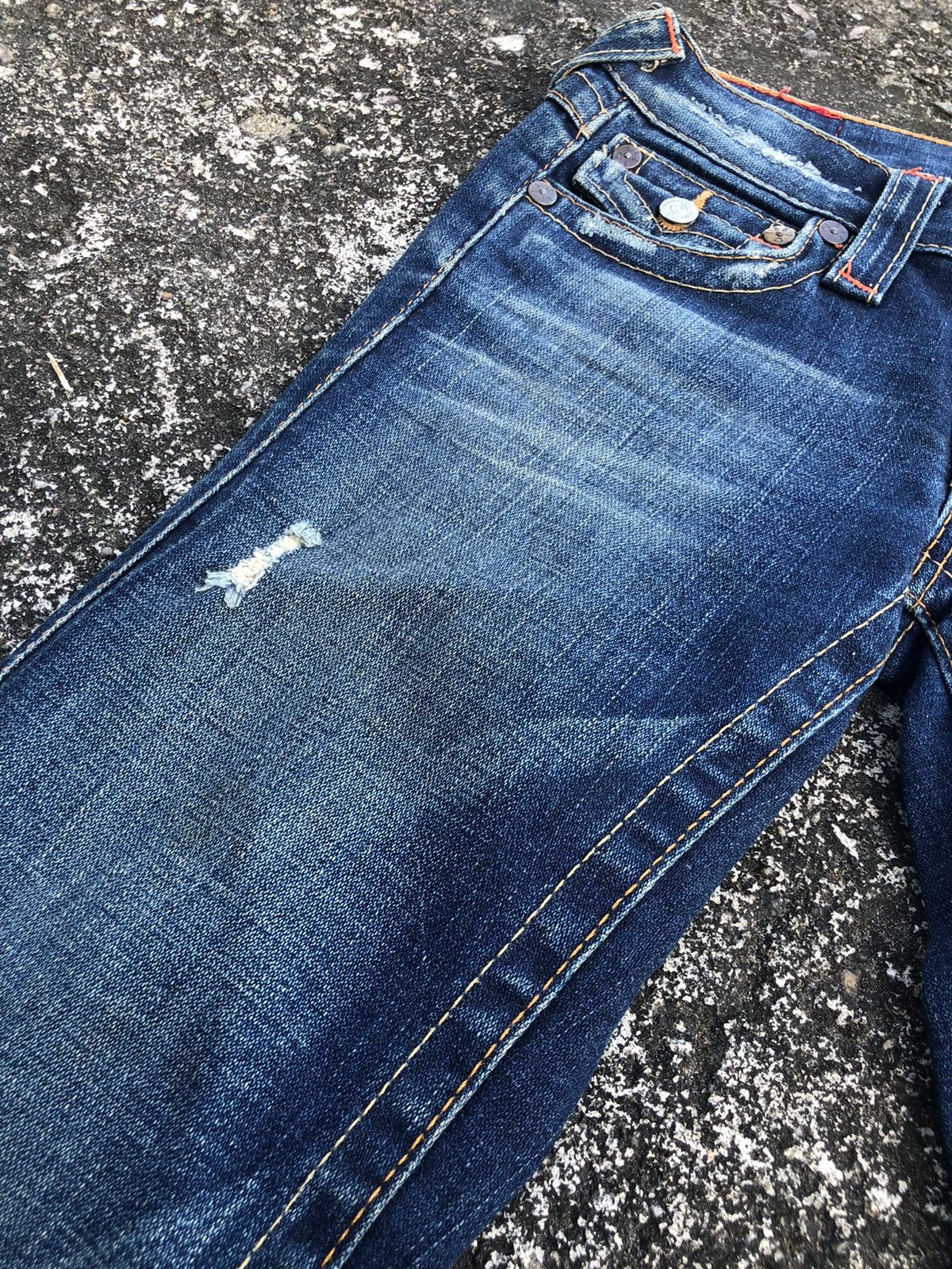 True Religion True Religion Boot Cut Ladies Jeans Distressed Size 24" / US 00 / IT 34 - 6 Thumbnail