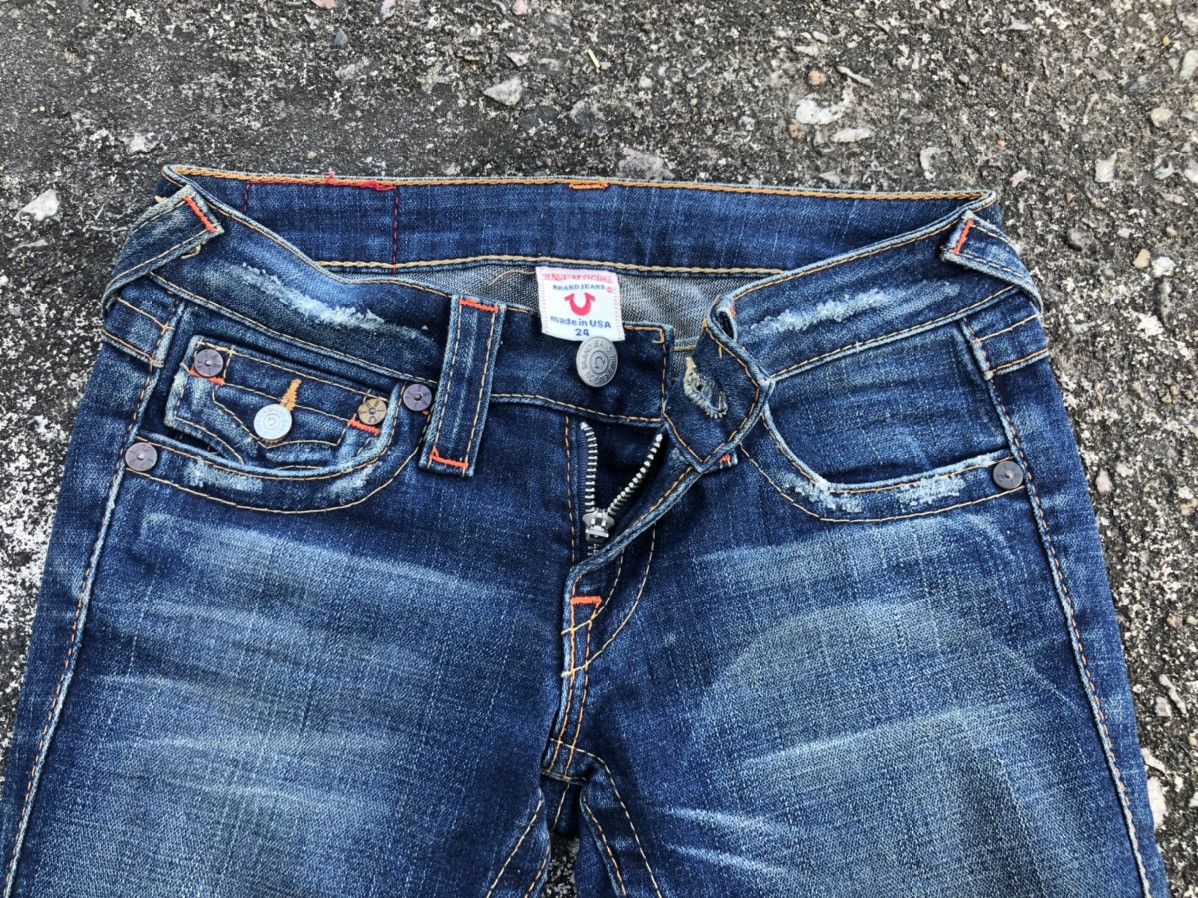 True Religion True Religion Boot Cut Ladies Jeans Distressed Size 24" / US 00 / IT 34 - 4 Thumbnail