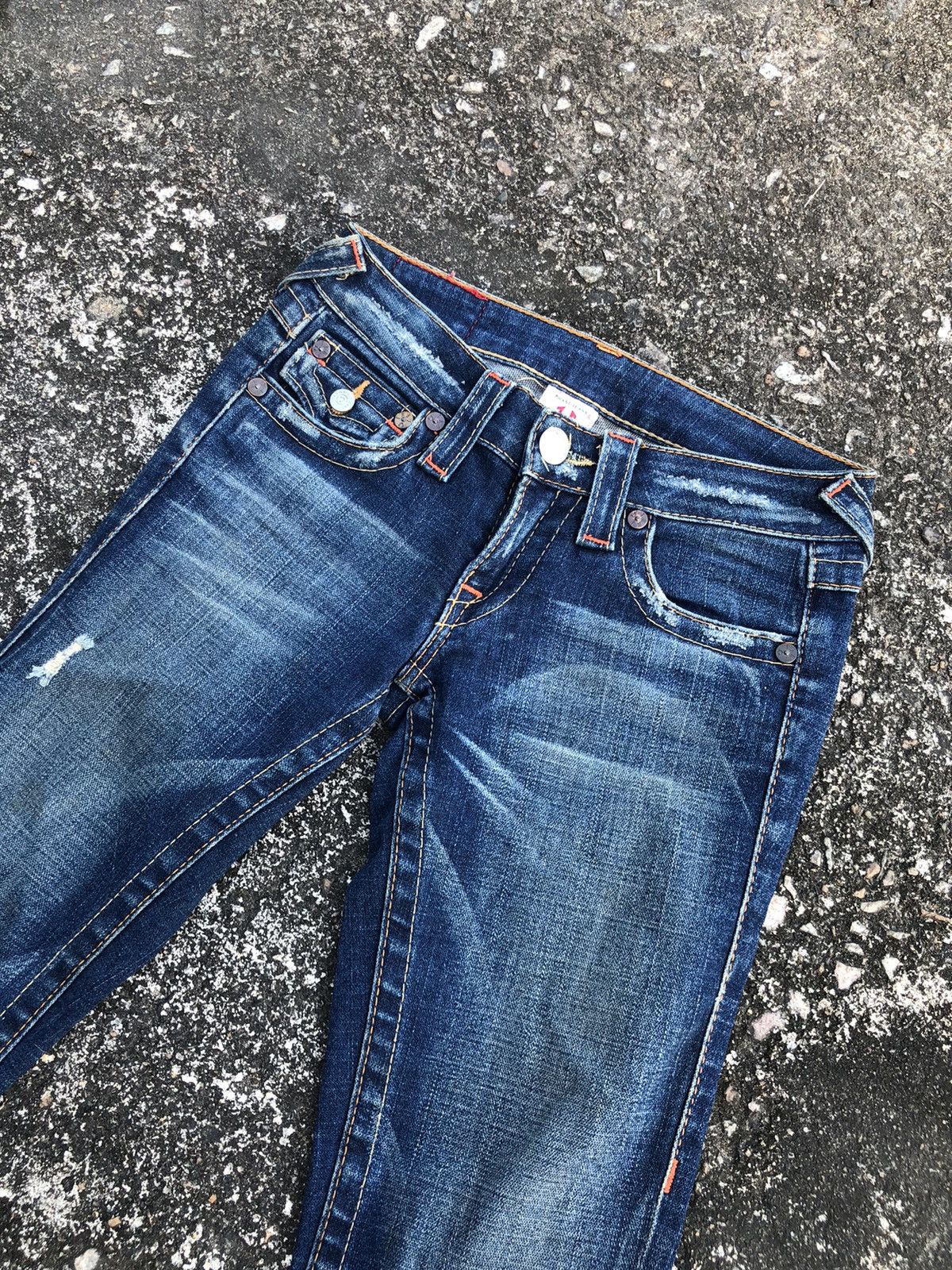 True Religion True Religion Boot Cut Ladies Jeans Distressed Size 24" / US 00 / IT 34 - 3 Thumbnail