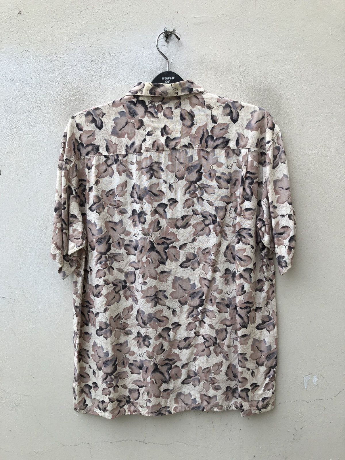 Vintage Vintage 90s Public Boy Japan Leaves Hawaiian Rayon Shirt Size US L / EU 52-54 / 3 - 9 Thumbnail
